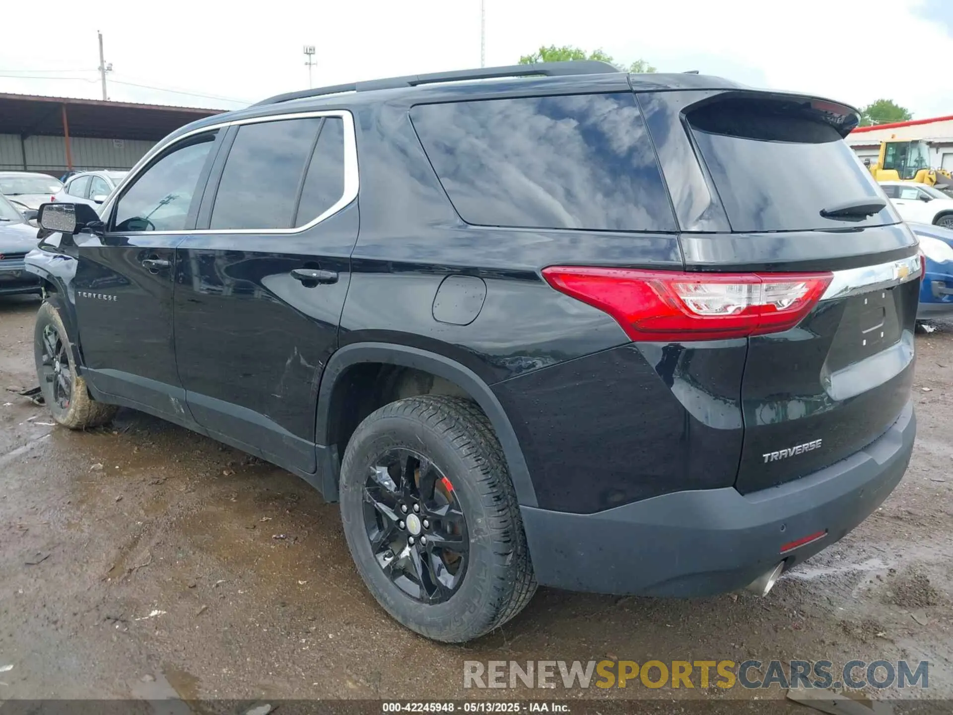 3 Photograph of a damaged car 1GNERHKW1LJ125834 CHEVROLET TRAVERSE 2020
