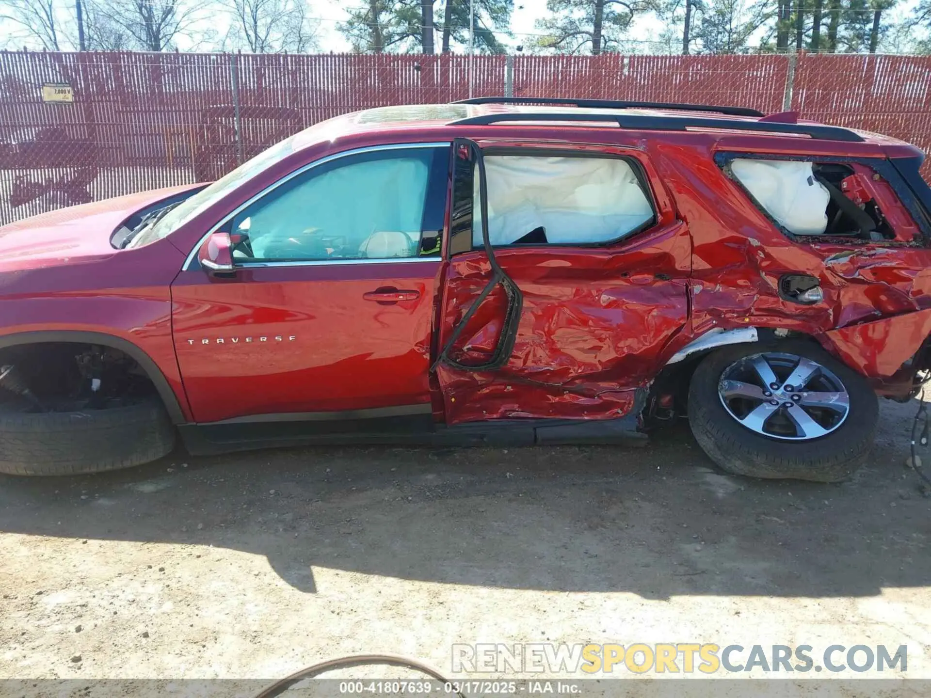 13 Photograph of a damaged car 1GNERHKW1LJ299970 CHEVROLET TRAVERSE 2020