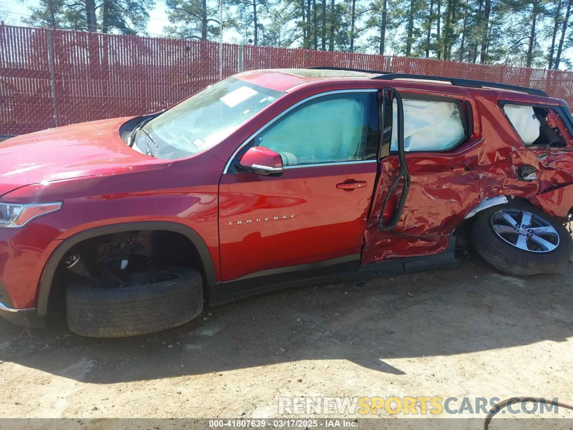 6 Photograph of a damaged car 1GNERHKW1LJ299970 CHEVROLET TRAVERSE 2020