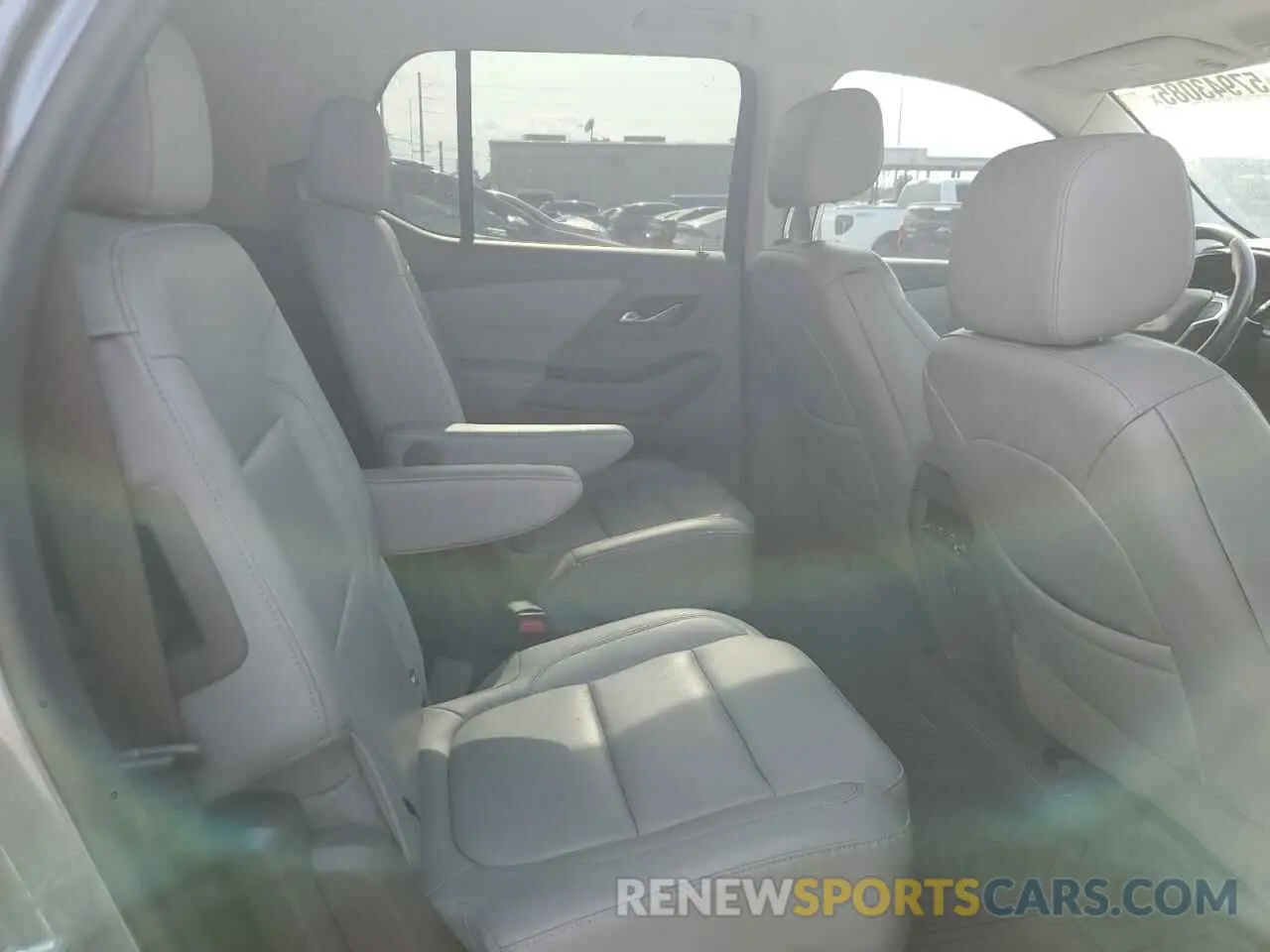 11 Photograph of a damaged car 1GNERHKW1LJ300373 CHEVROLET TRAVERSE 2020