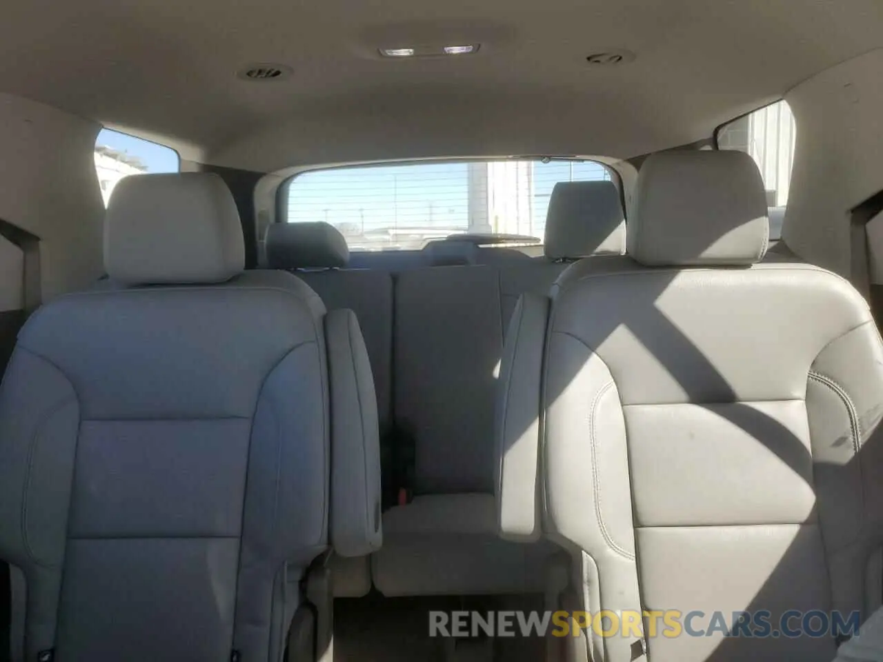 10 Photograph of a damaged car 1GNERHKW3LJ264511 CHEVROLET TRAVERSE 2020