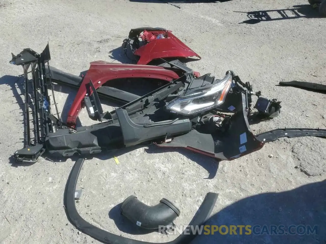 13 Photograph of a damaged car 1GNERHKW3LJ264511 CHEVROLET TRAVERSE 2020