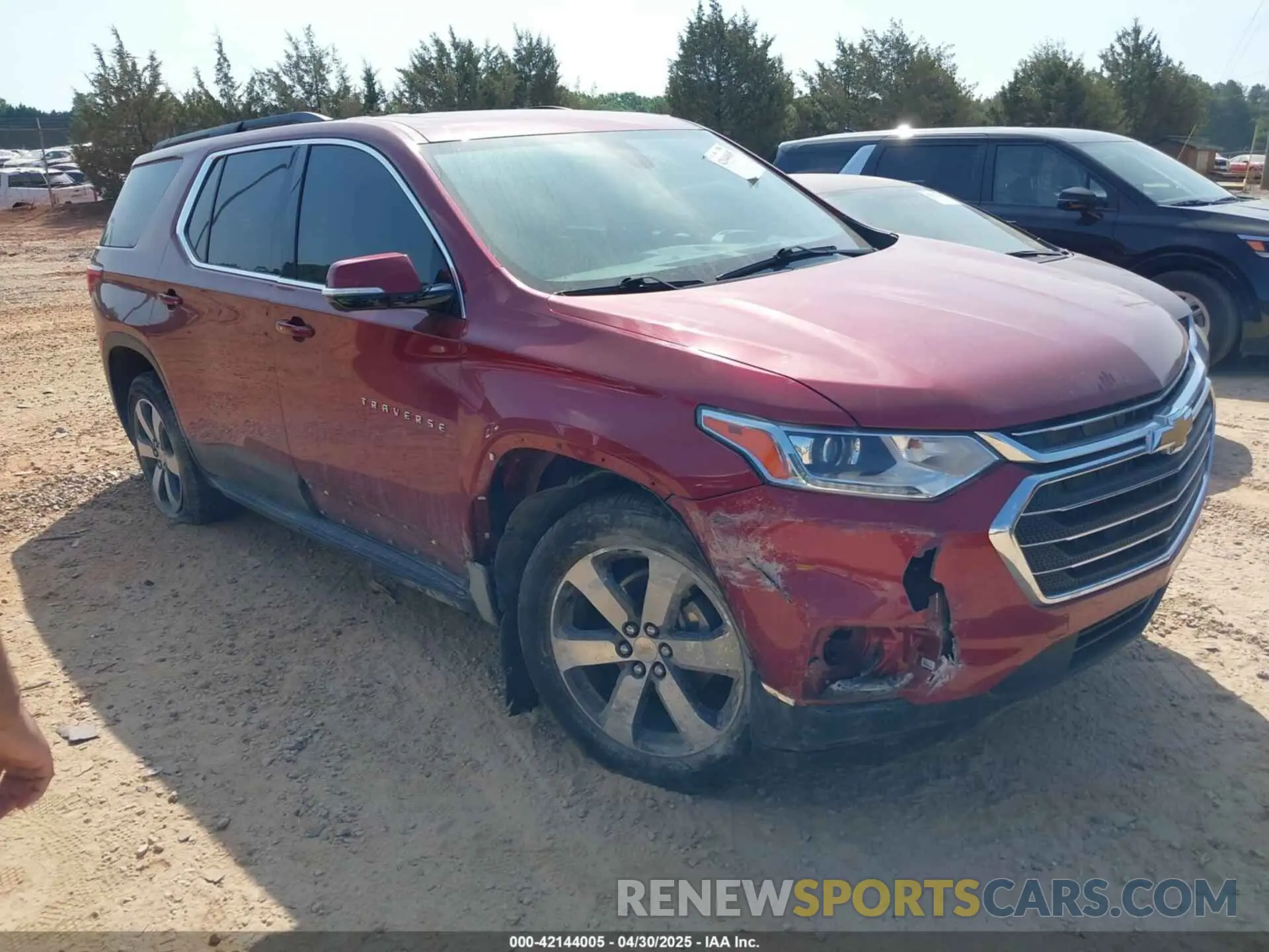 1 Photograph of a damaged car 1GNERHKW4LJ137167 CHEVROLET TRAVERSE 2020