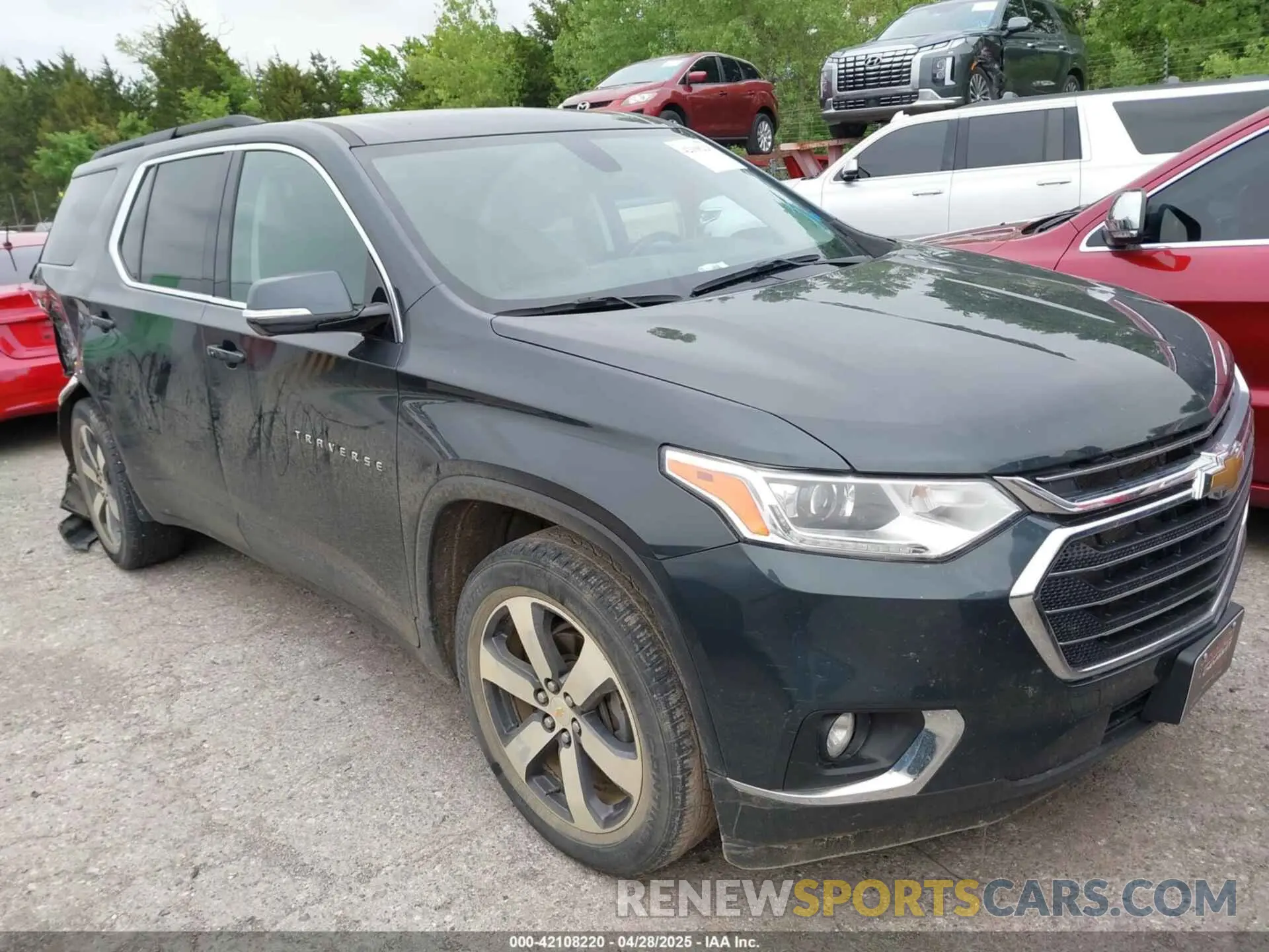 1 Photograph of a damaged car 1GNERHKW4LJ174137 CHEVROLET TRAVERSE 2020