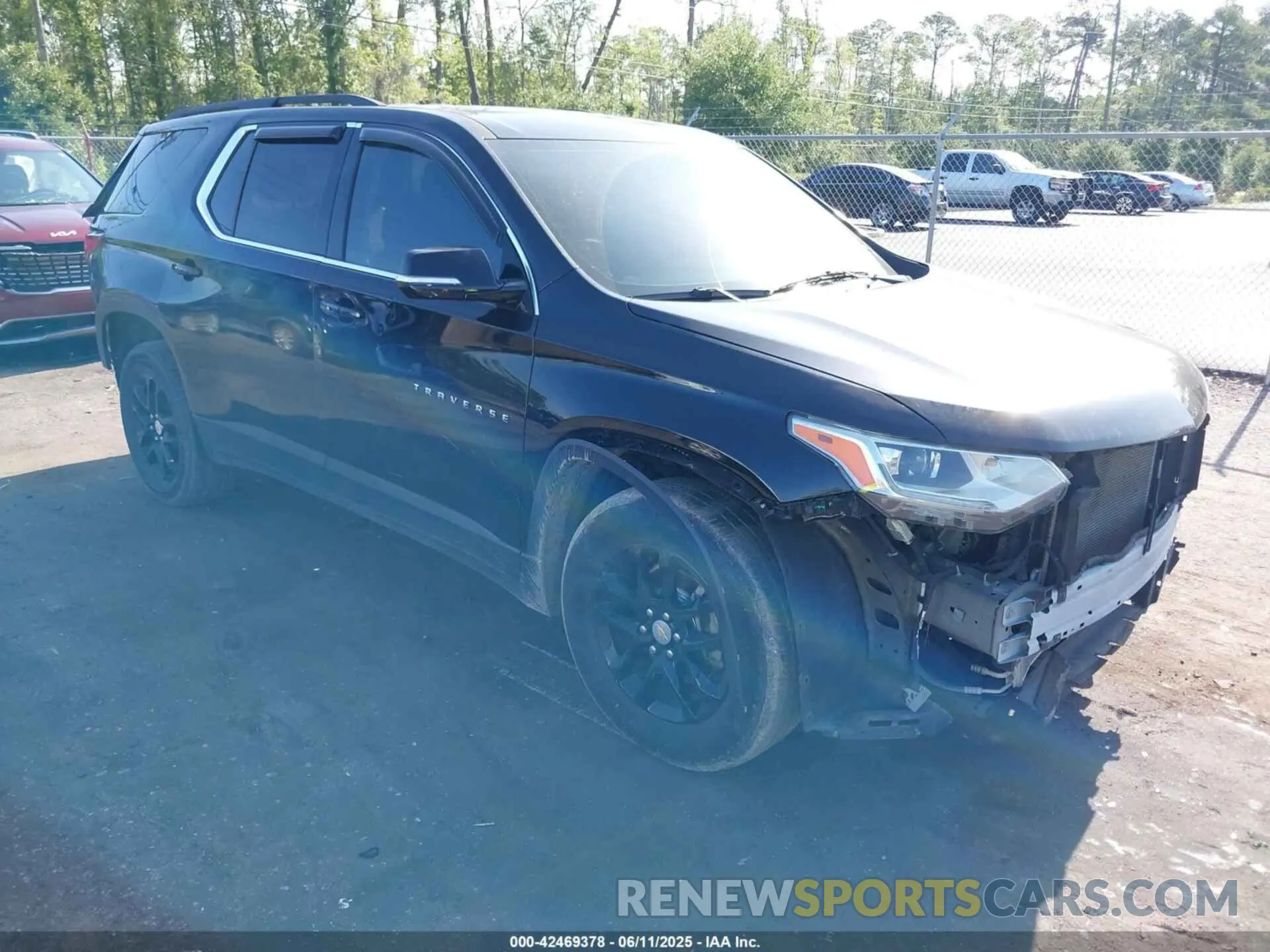 1 Photograph of a damaged car 1GNERHKW4LJ248270 CHEVROLET TRAVERSE 2020