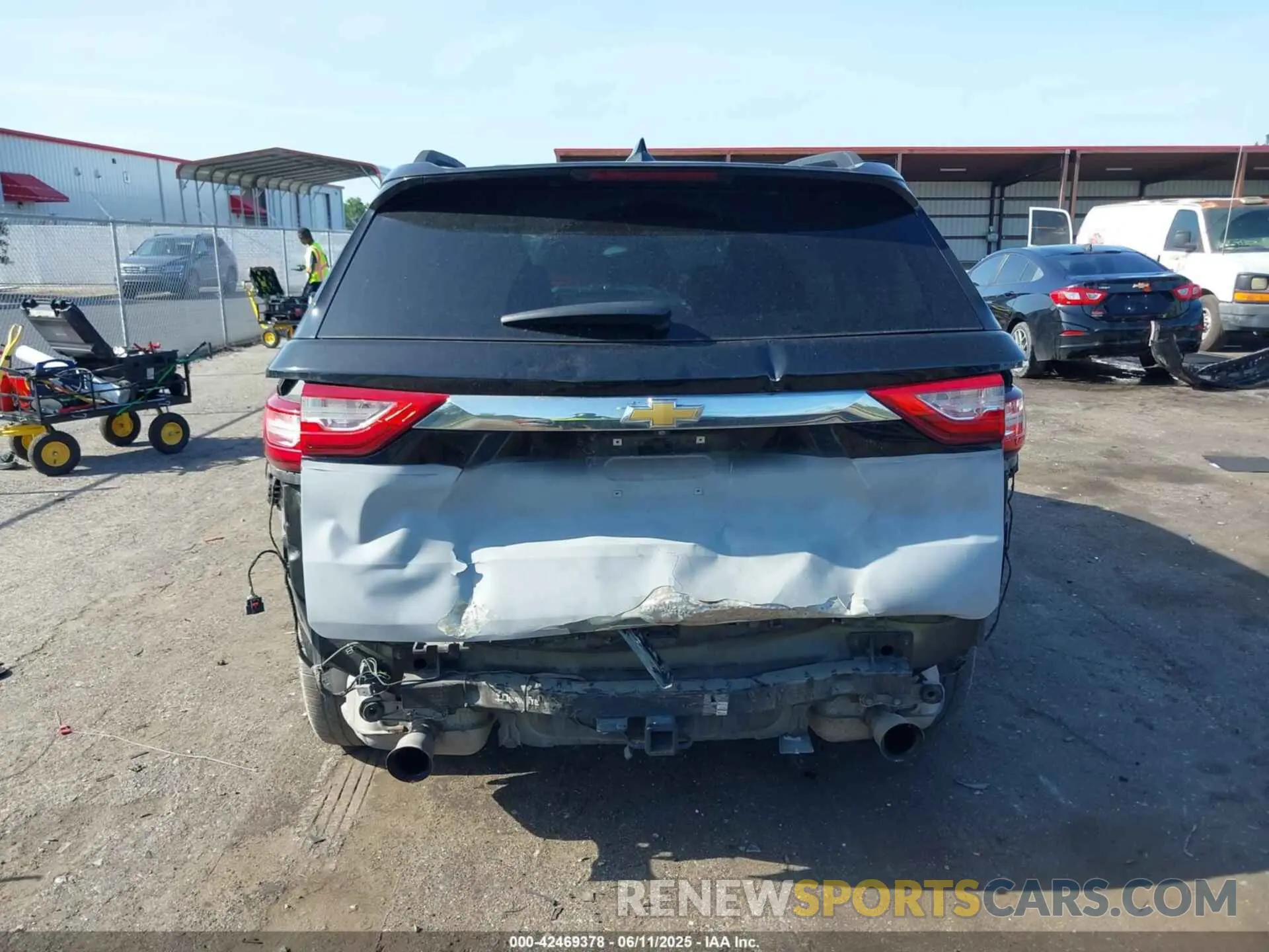 16 Photograph of a damaged car 1GNERHKW4LJ248270 CHEVROLET TRAVERSE 2020