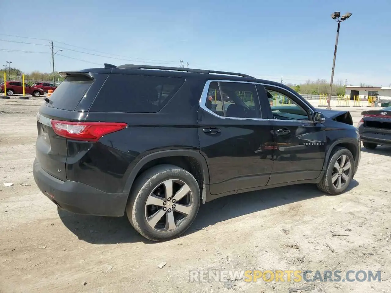 3 Photograph of a damaged car 1GNERHKW4LJ263593 CHEVROLET TRAVERSE 2020