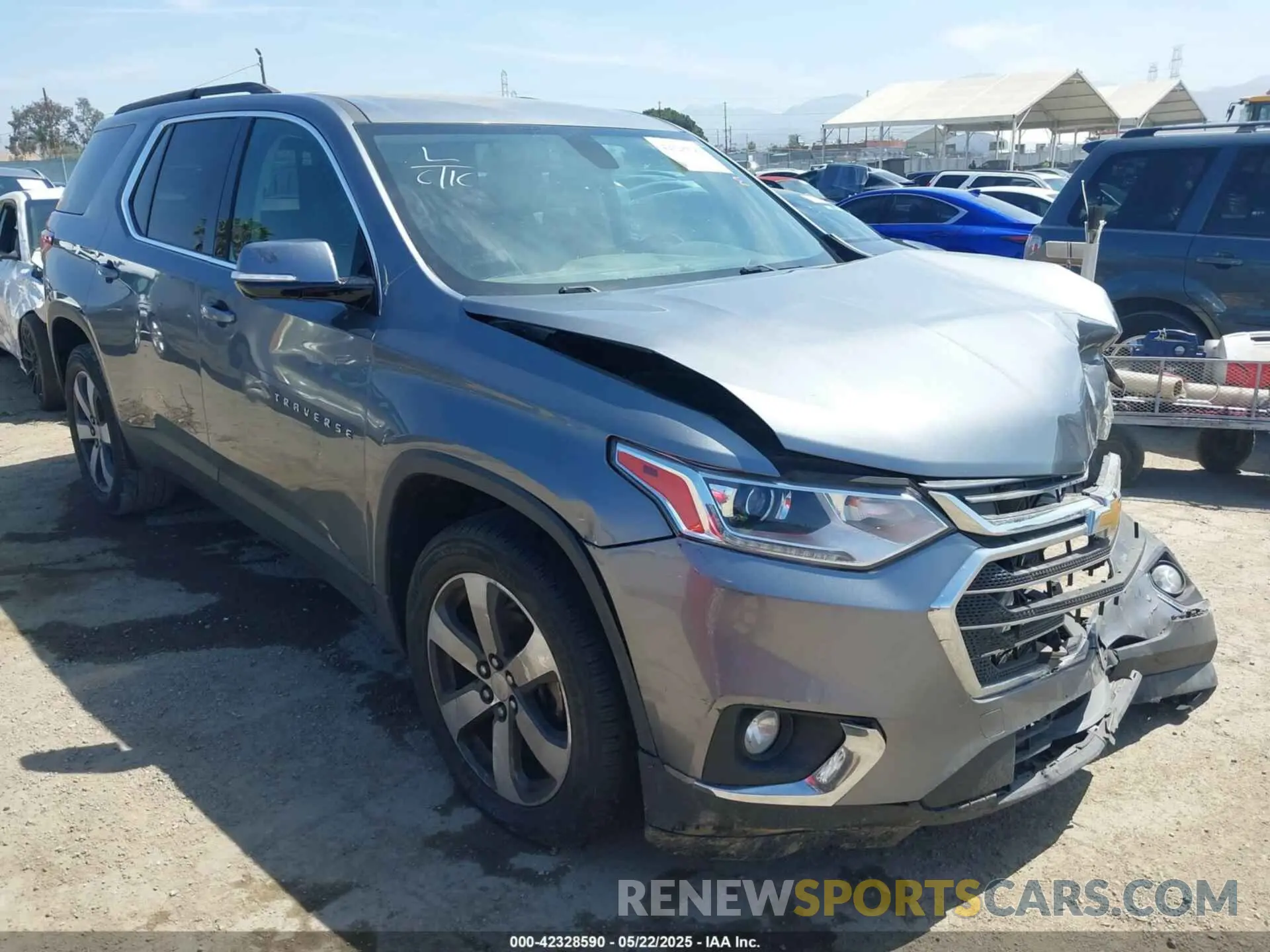 1 Photograph of a damaged car 1GNERHKW5LJ134942 CHEVROLET TRAVERSE 2020
