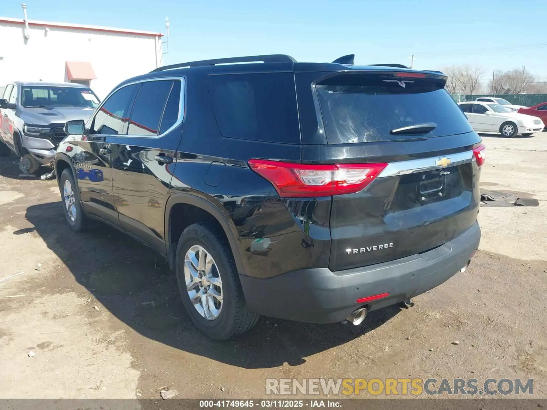 3 Photograph of a damaged car 1GNERHKW6LJ164337 CHEVROLET TRAVERSE 2020
