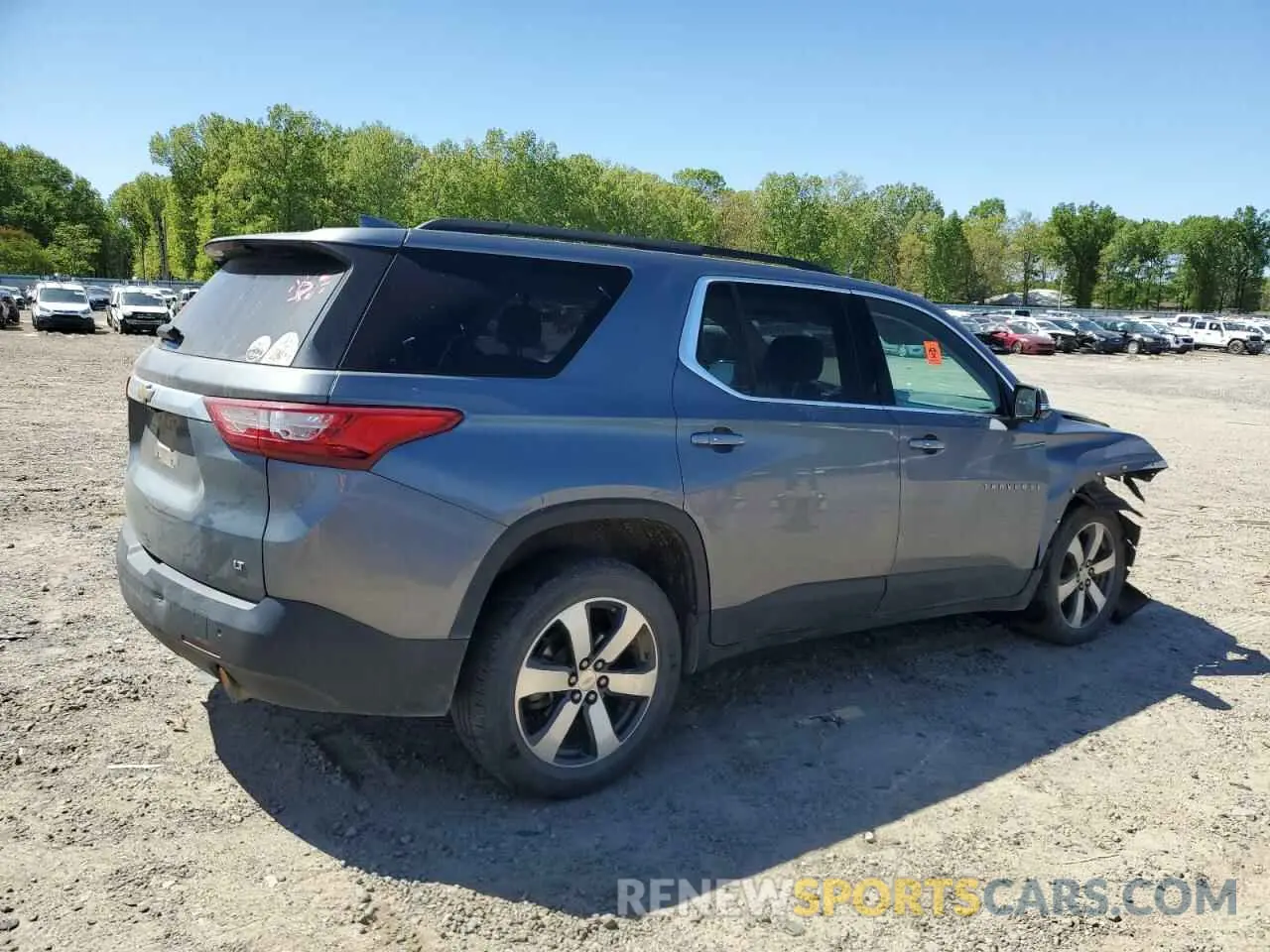 3 Photograph of a damaged car 1GNERHKW7LJ136756 CHEVROLET TRAVERSE 2020