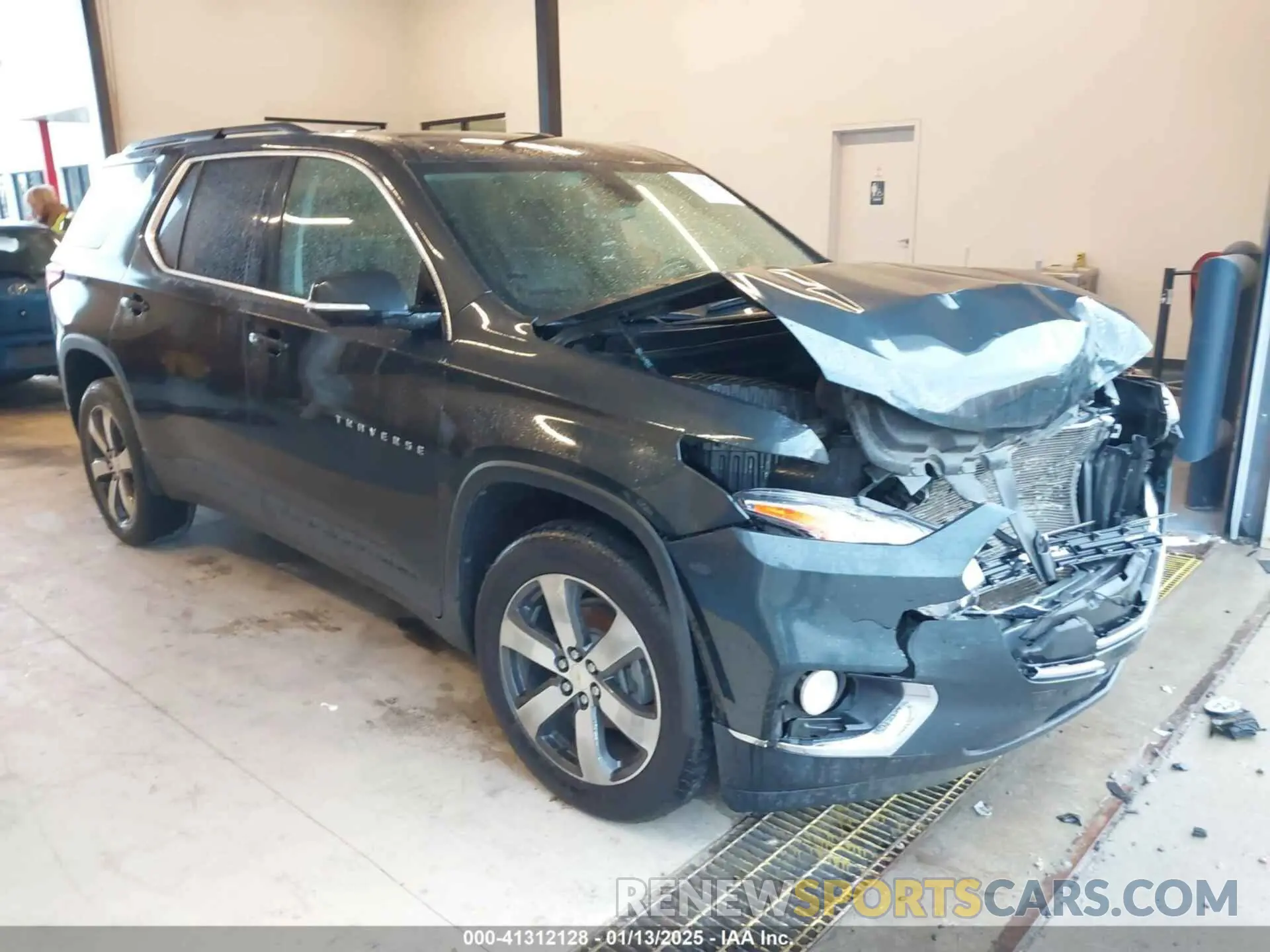 1 Photograph of a damaged car 1GNERHKW7LJ238123 CHEVROLET TRAVERSE 2020
