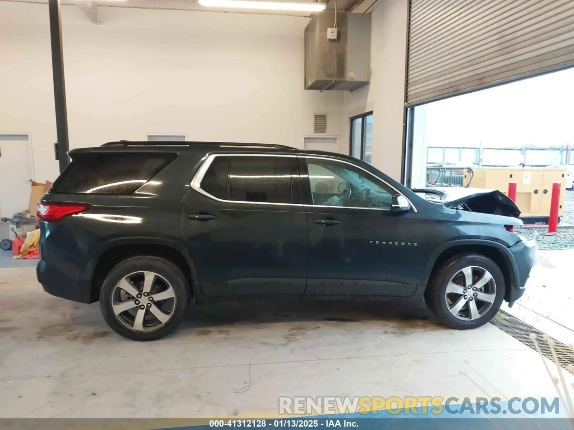 12 Photograph of a damaged car 1GNERHKW7LJ238123 CHEVROLET TRAVERSE 2020