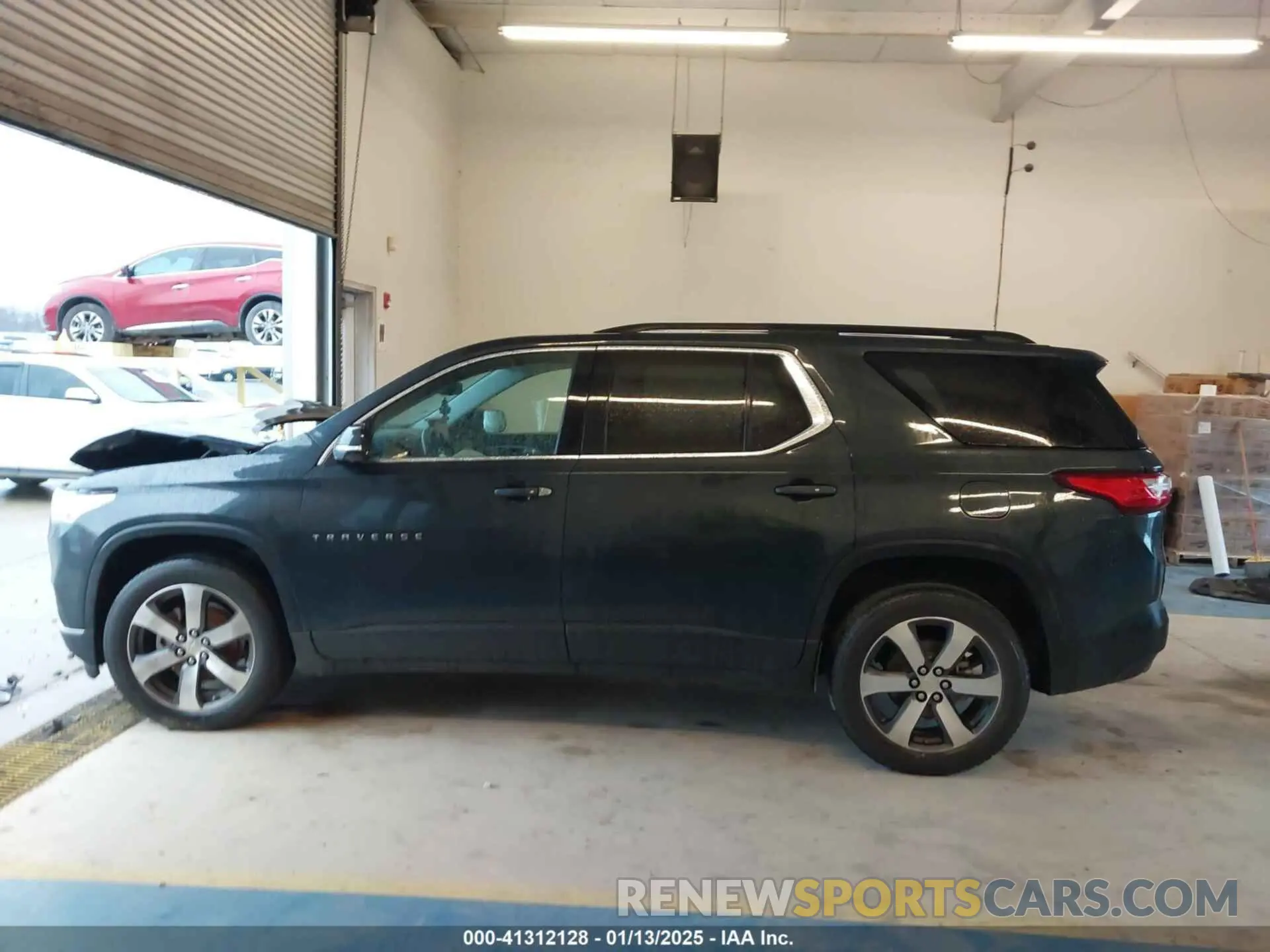13 Photograph of a damaged car 1GNERHKW7LJ238123 CHEVROLET TRAVERSE 2020