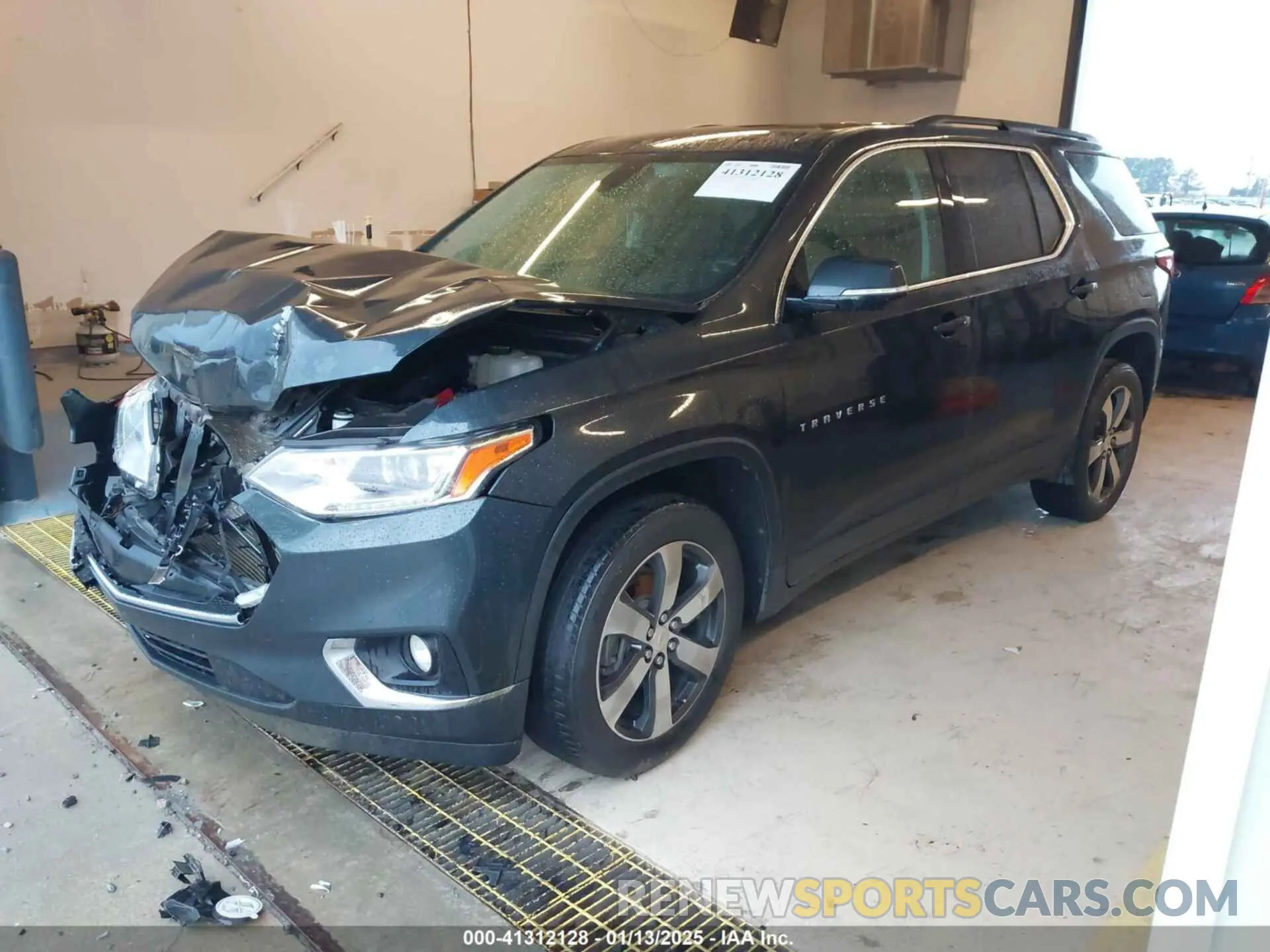 2 Photograph of a damaged car 1GNERHKW7LJ238123 CHEVROLET TRAVERSE 2020