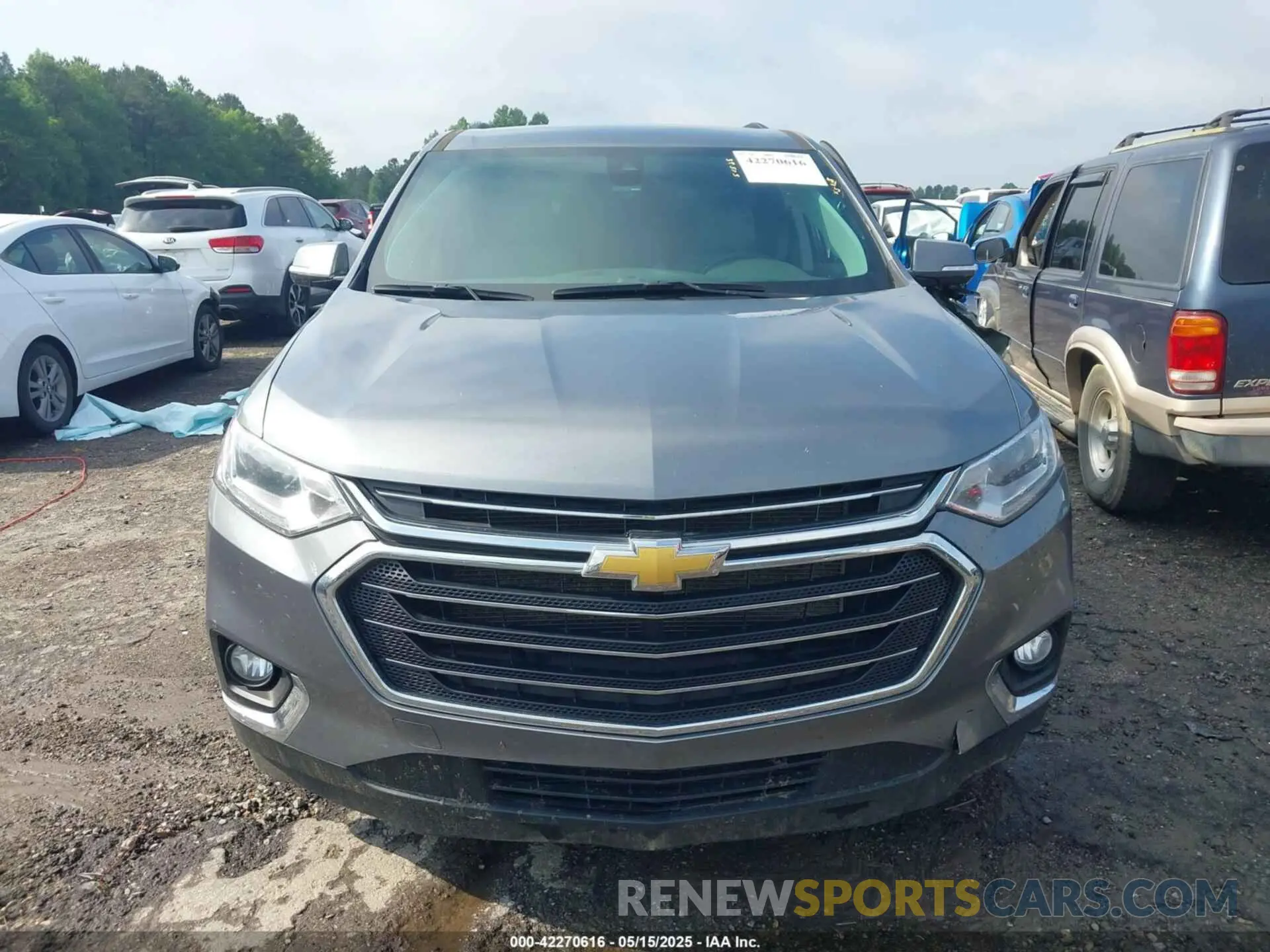 12 Photograph of a damaged car 1GNERHKW7LJ309689 CHEVROLET TRAVERSE 2020