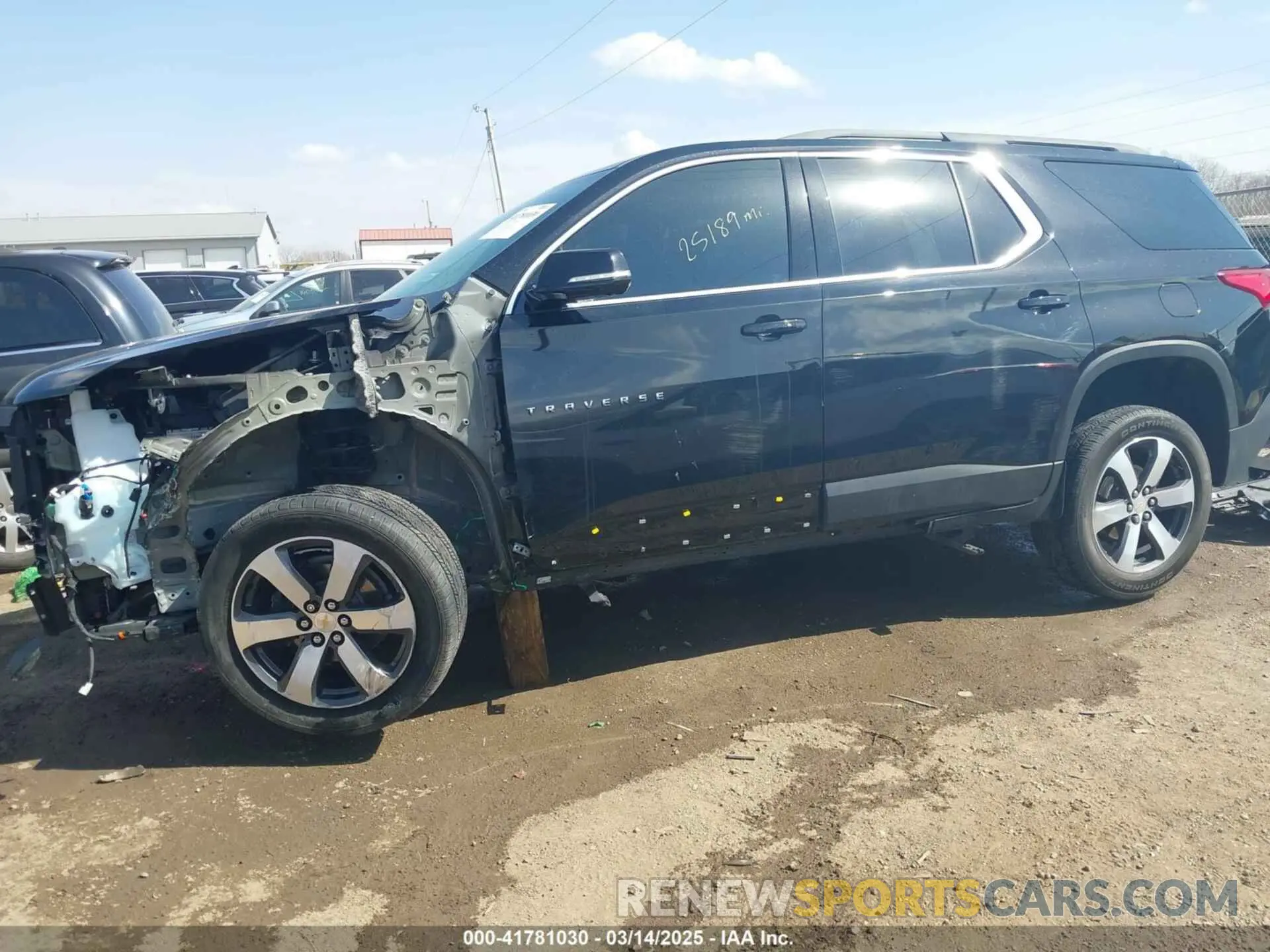 15 Photograph of a damaged car 1GNERHKW7LJ323401 CHEVROLET TRAVERSE 2020