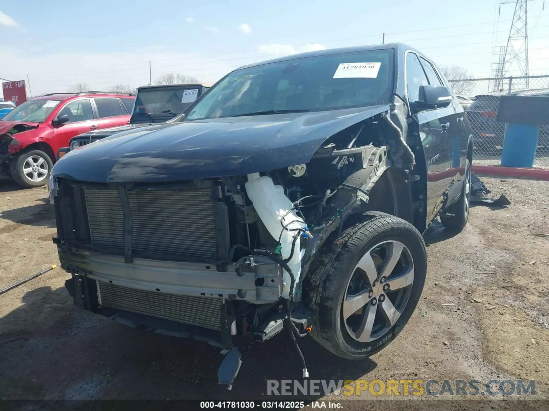 2 Photograph of a damaged car 1GNERHKW7LJ323401 CHEVROLET TRAVERSE 2020