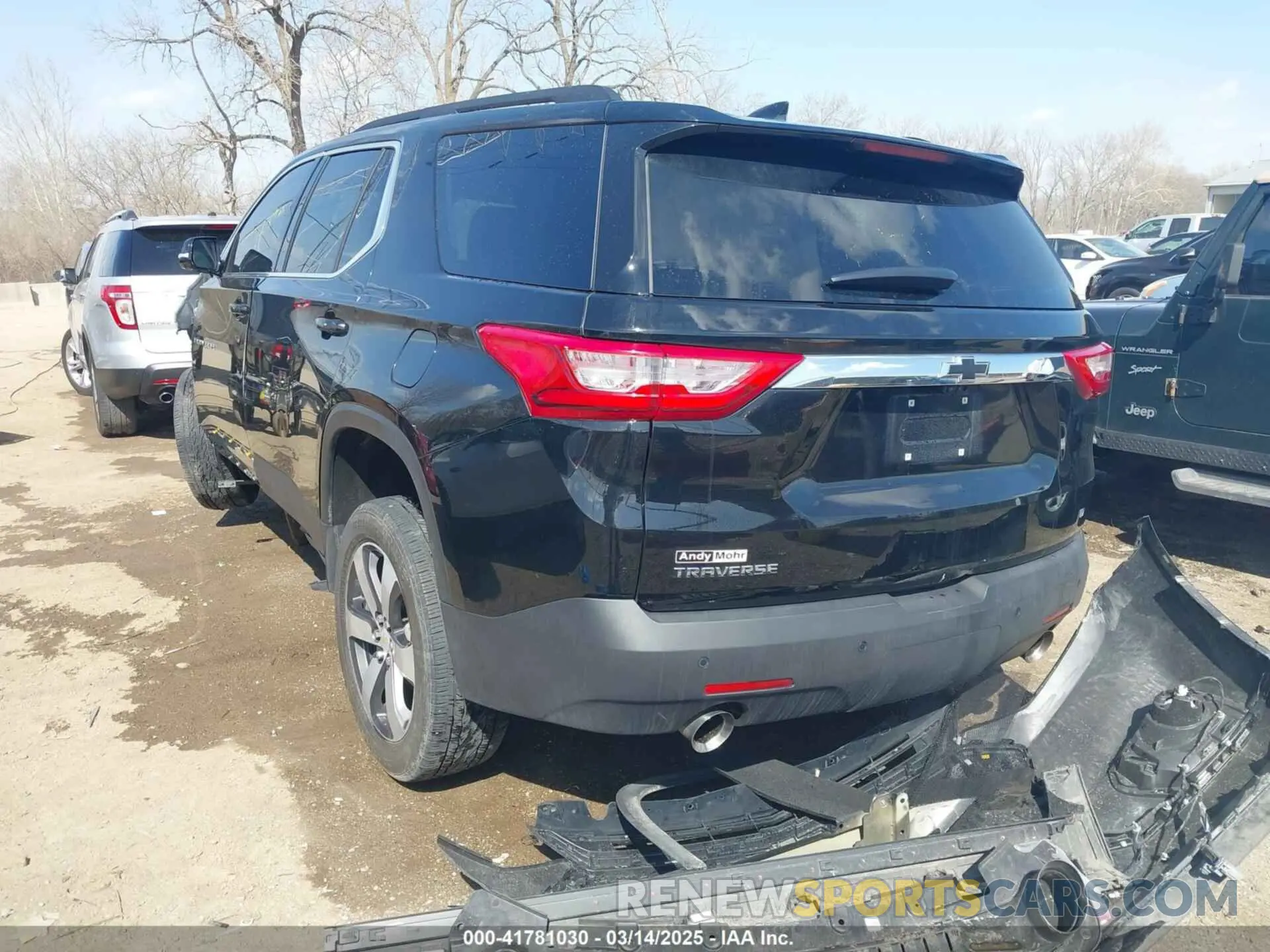 3 Photograph of a damaged car 1GNERHKW7LJ323401 CHEVROLET TRAVERSE 2020
