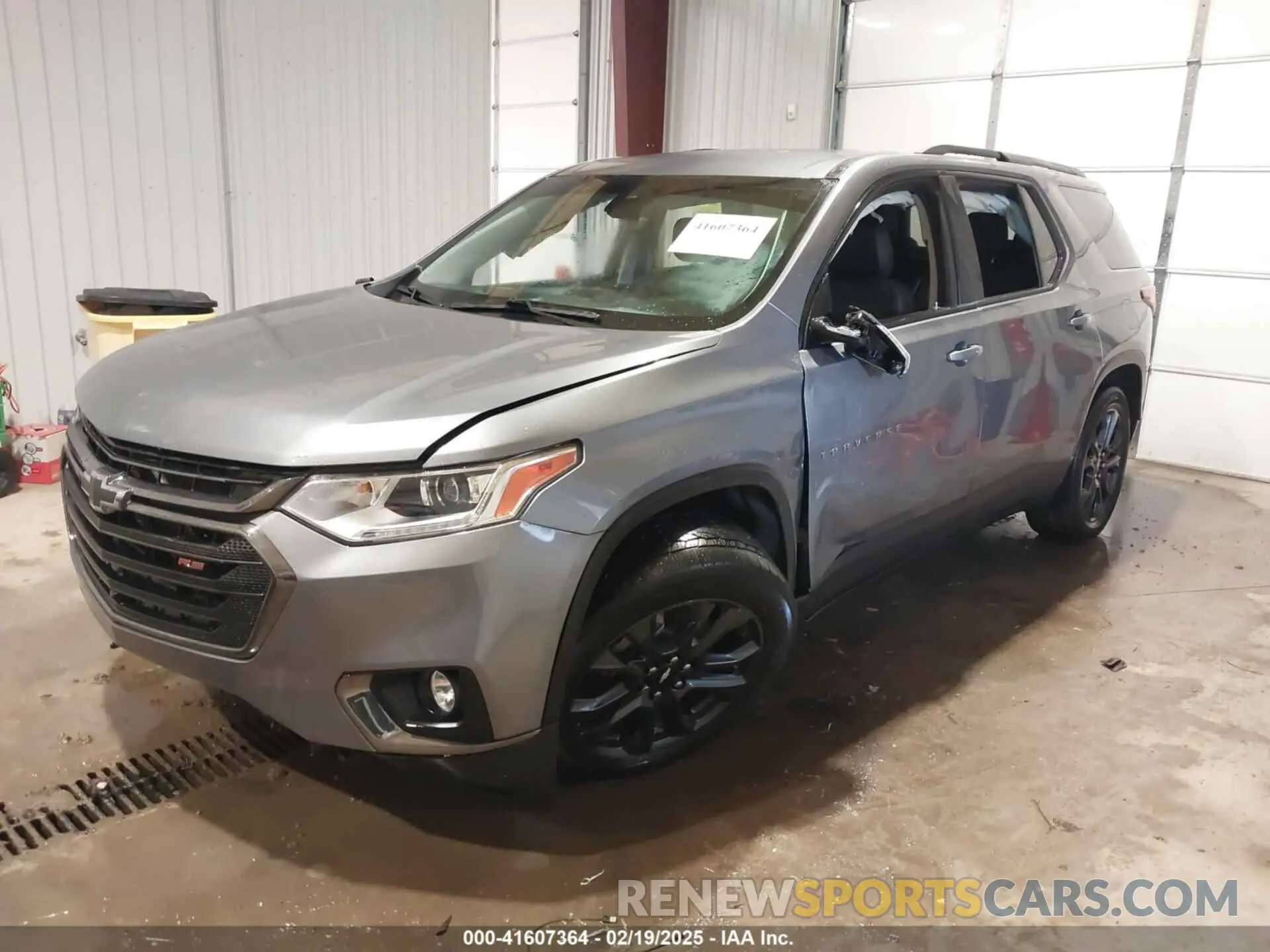 2 Photograph of a damaged car 1GNERJKW1LJ264529 CHEVROLET TRAVERSE 2020