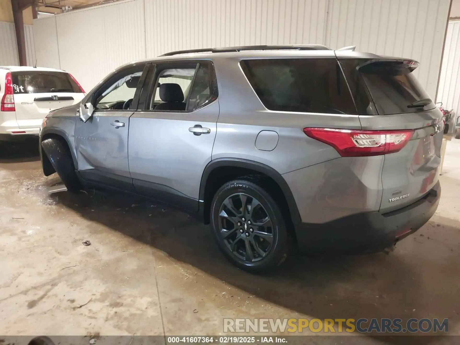 3 Photograph of a damaged car 1GNERJKW1LJ264529 CHEVROLET TRAVERSE 2020