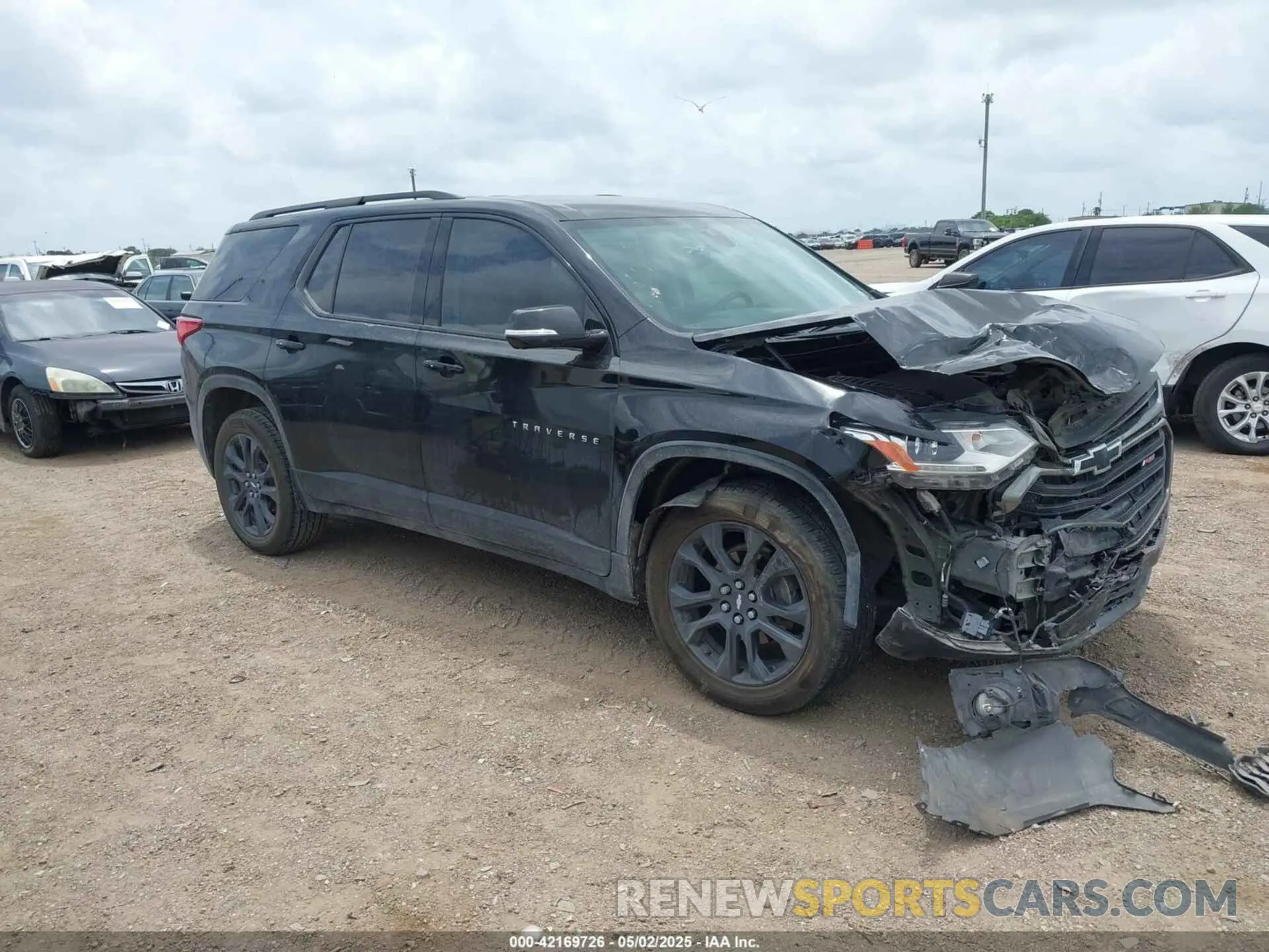 1 Photograph of a damaged car 1GNERJKW2LJ133285 CHEVROLET TRAVERSE 2020
