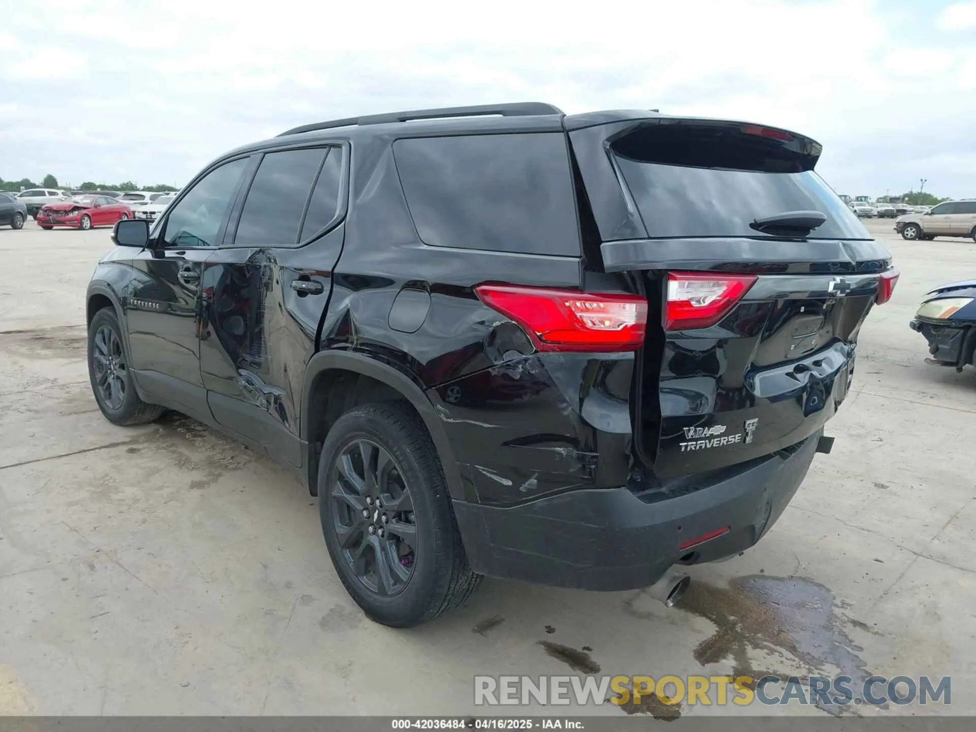 3 Photograph of a damaged car 1GNERJKW4LJ308006 CHEVROLET TRAVERSE 2020
