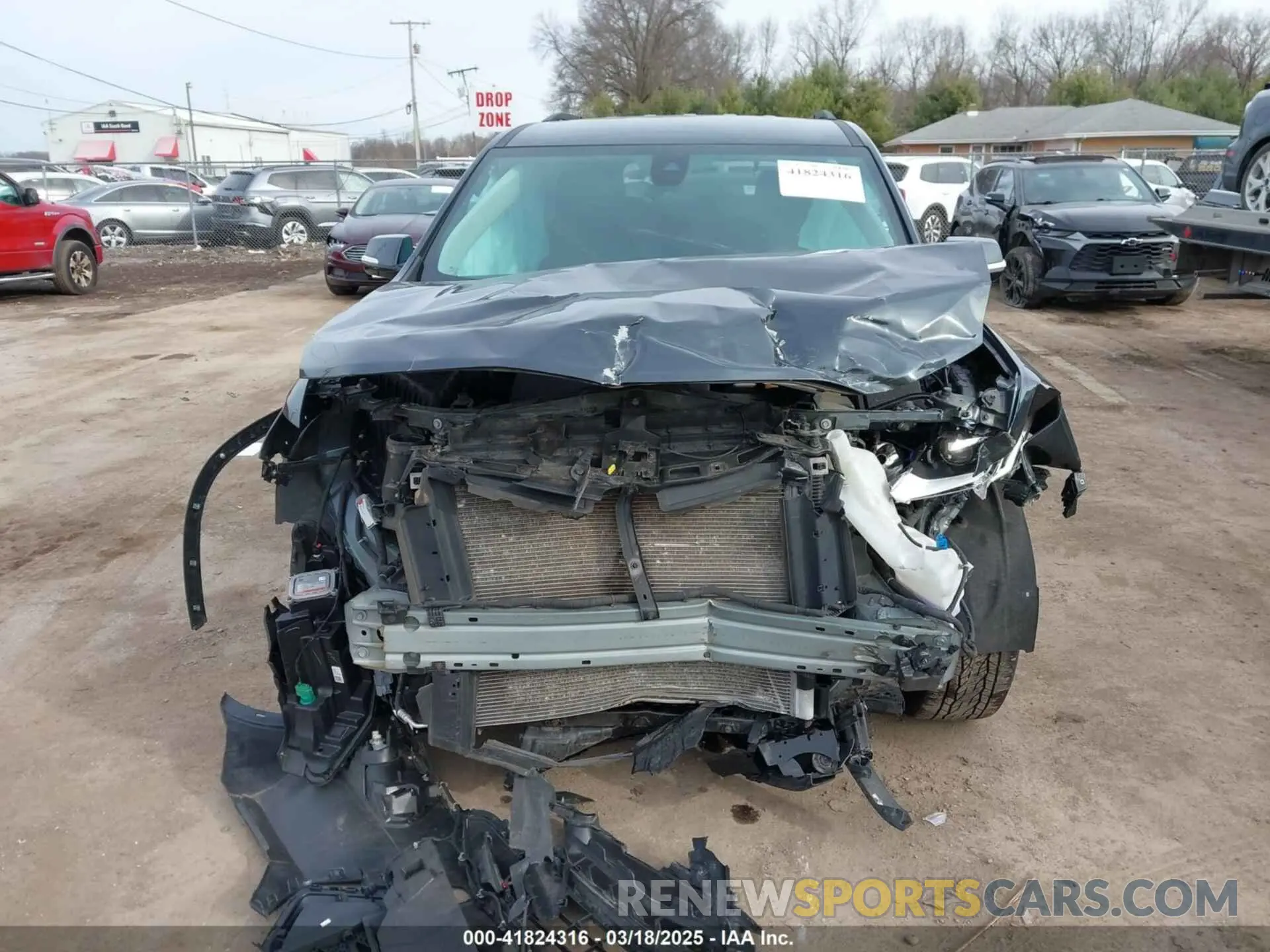 12 Photograph of a damaged car 1GNERJKW5LJ272939 CHEVROLET TRAVERSE 2020