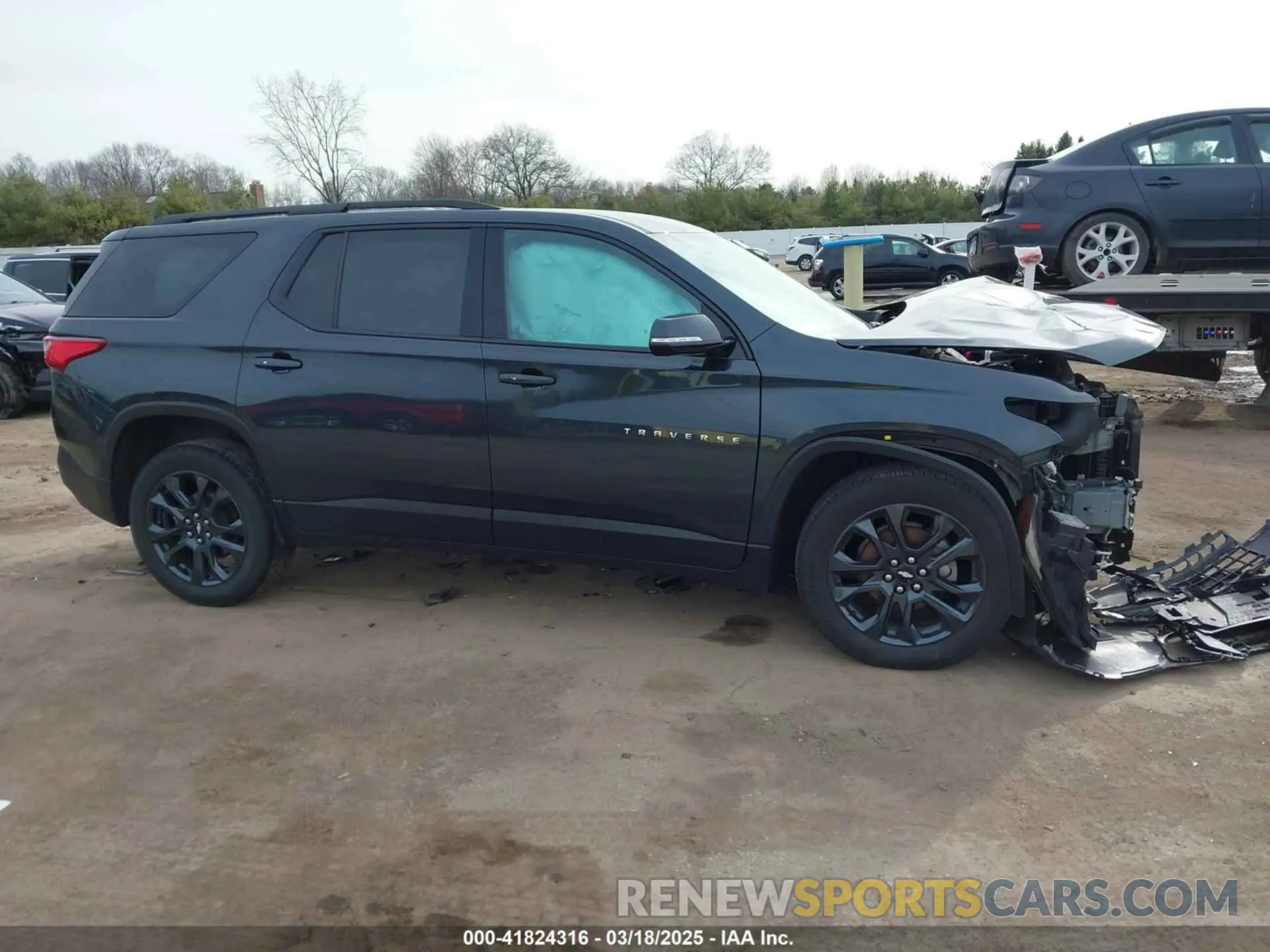 13 Photograph of a damaged car 1GNERJKW5LJ272939 CHEVROLET TRAVERSE 2020