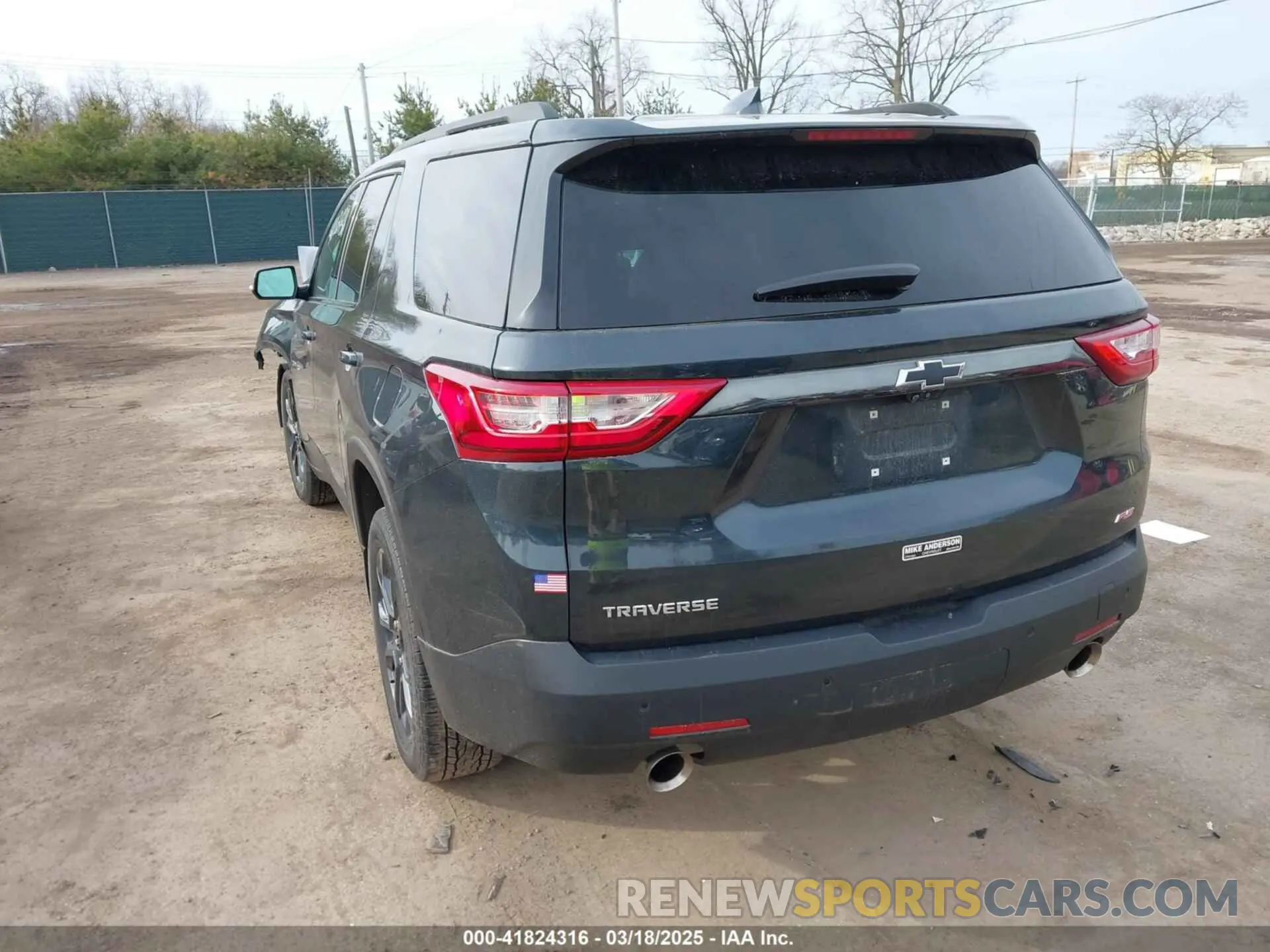 3 Photograph of a damaged car 1GNERJKW5LJ272939 CHEVROLET TRAVERSE 2020