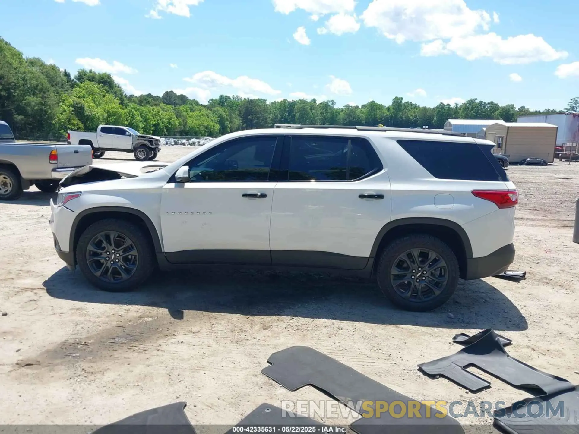 14 Photograph of a damaged car 1GNERJKW9LJ298430 CHEVROLET TRAVERSE 2020