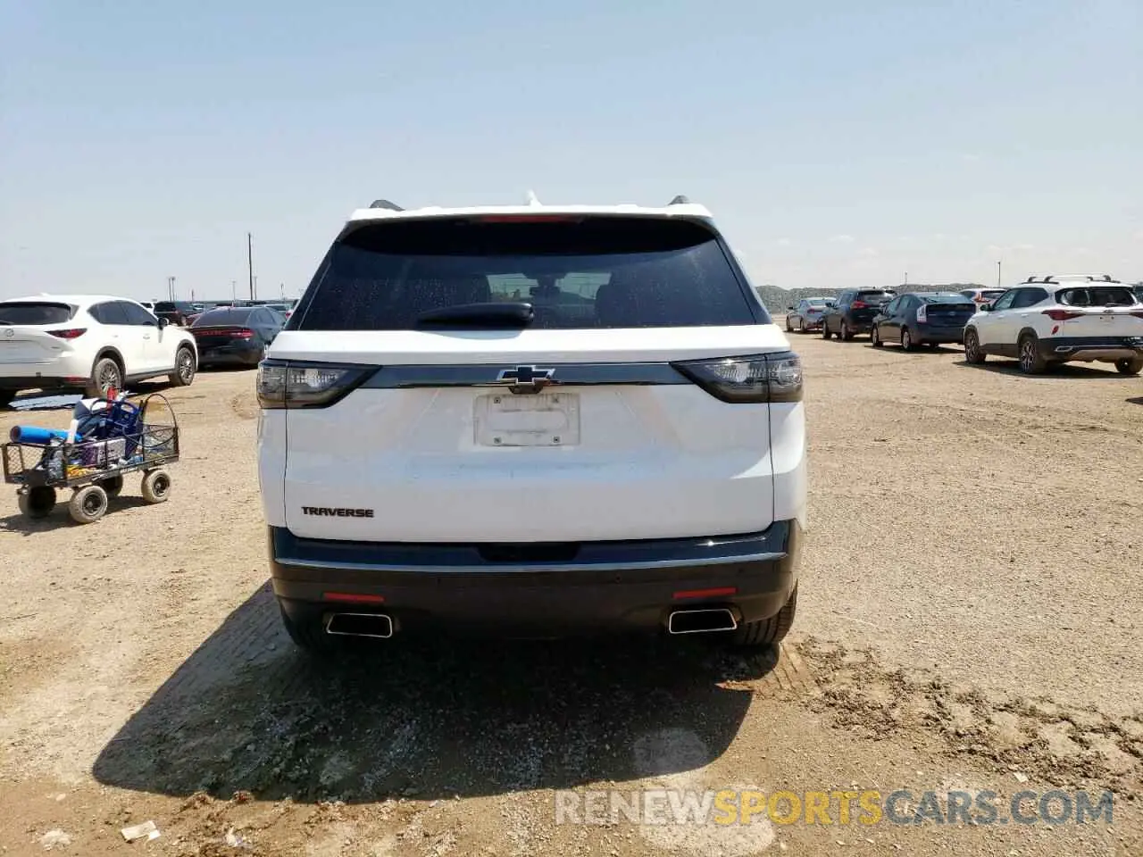 6 Photograph of a damaged car 1GNERKKW0LJ189120 CHEVROLET TRAVERSE 2020