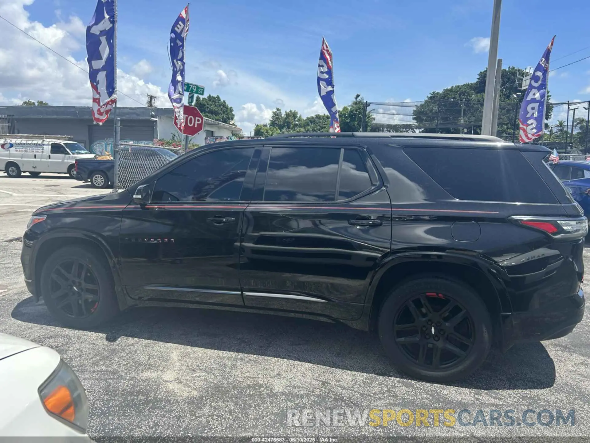 15 Photograph of a damaged car 1GNERKKW2LJ102589 CHEVROLET TRAVERSE 2020