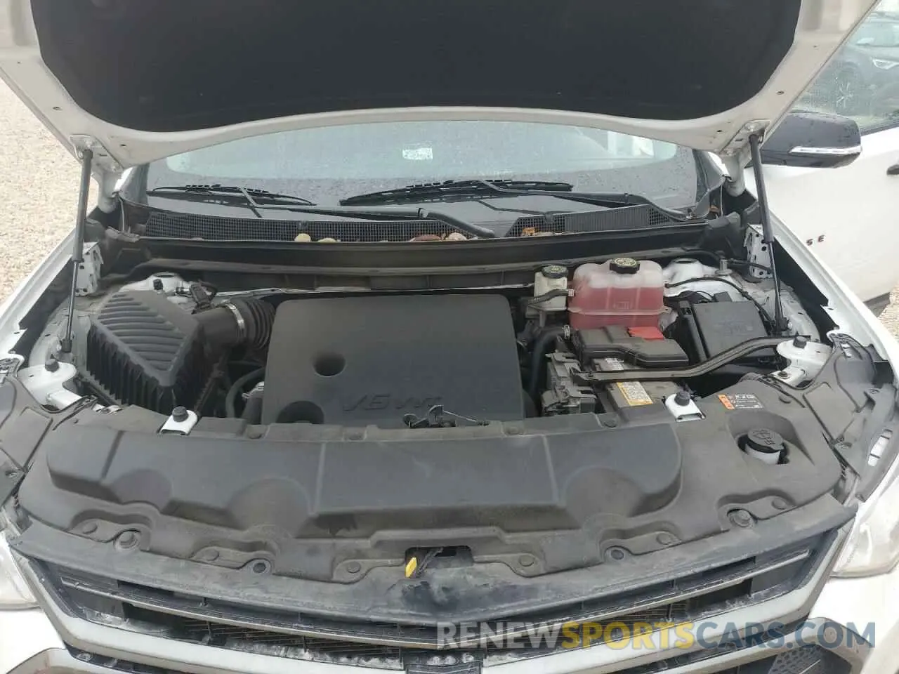 13 Photograph of a damaged car 1GNERKKW3LJ266840 CHEVROLET TRAVERSE 2020