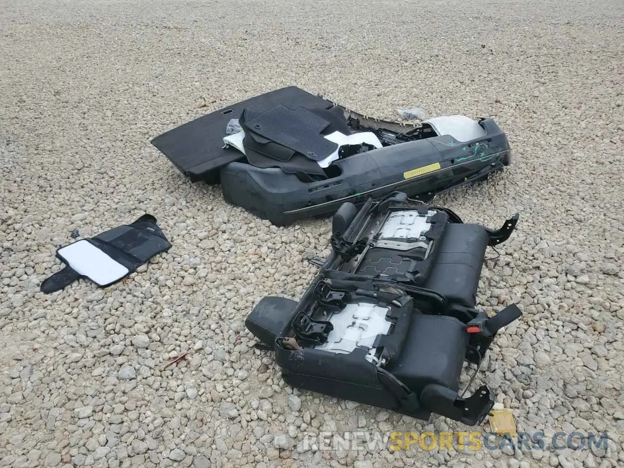 15 Photograph of a damaged car 1GNERKKW3LJ266840 CHEVROLET TRAVERSE 2020