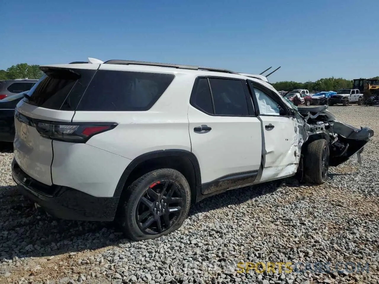 3 Photograph of a damaged car 1GNERKKW4LJ127266 CHEVROLET TRAVERSE 2020