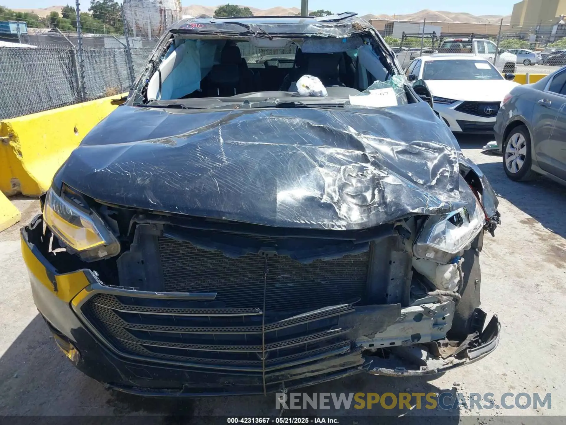 13 Photograph of a damaged car 1GNERKKW4LJ282612 CHEVROLET TRAVERSE 2020