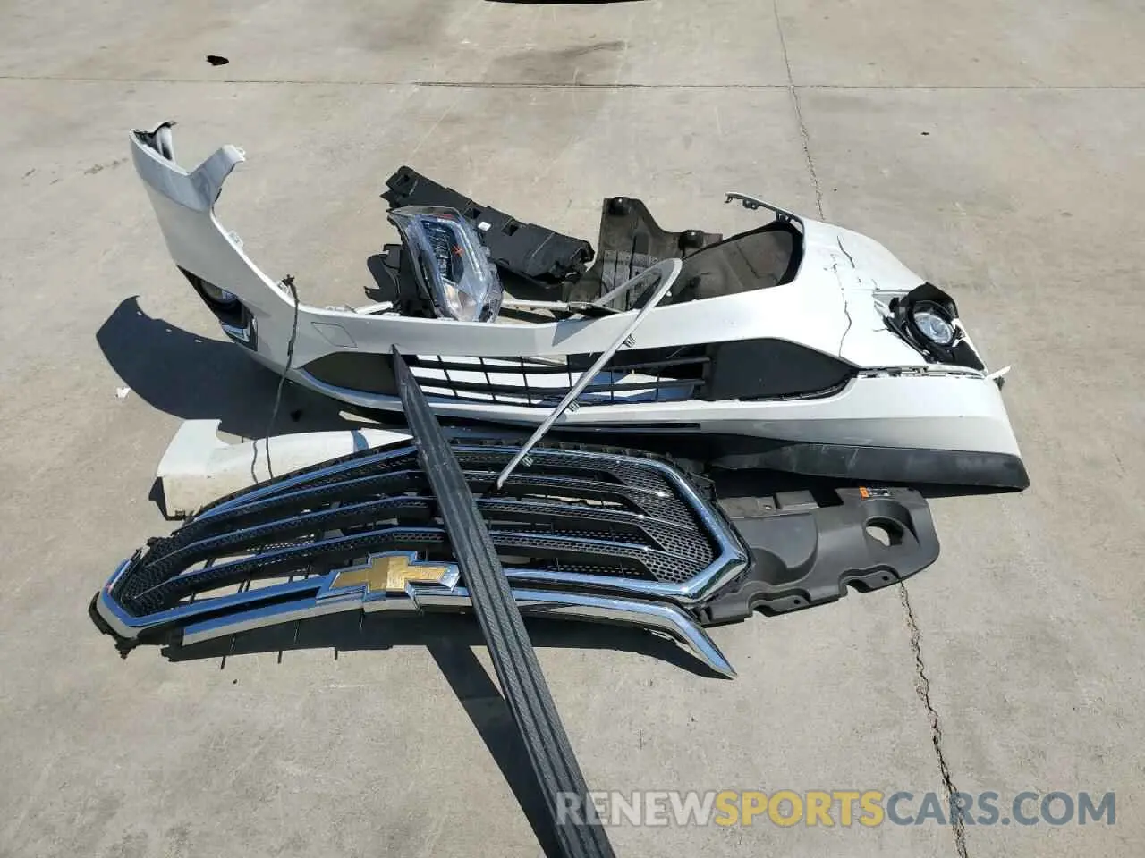 12 Photograph of a damaged car 1GNERKKW4LJ284036 CHEVROLET TRAVERSE 2020