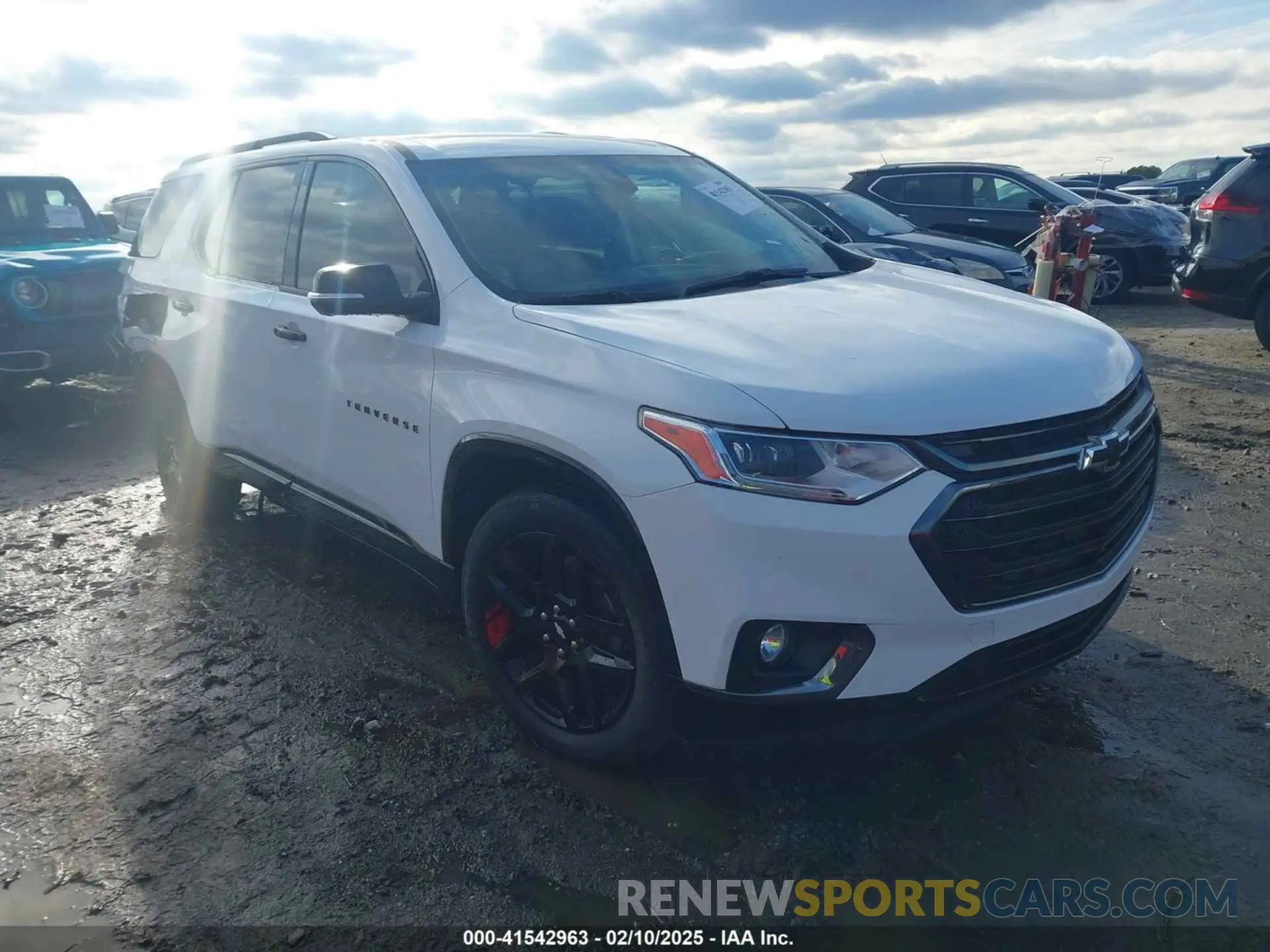 1 Photograph of a damaged car 1GNERKKW7LJ273306 CHEVROLET TRAVERSE 2020