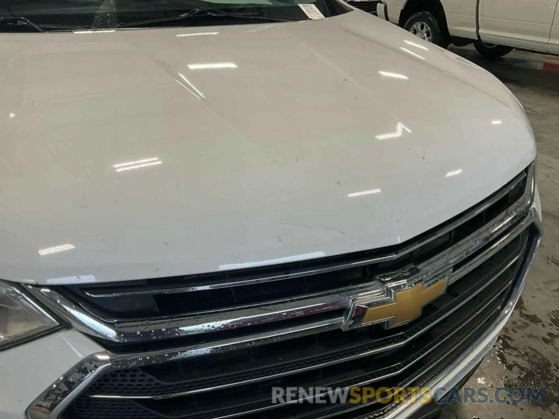 18 Photograph of a damaged car 1GNERMKW3LJ238953 CHEVROLET TRAVERSE 2020