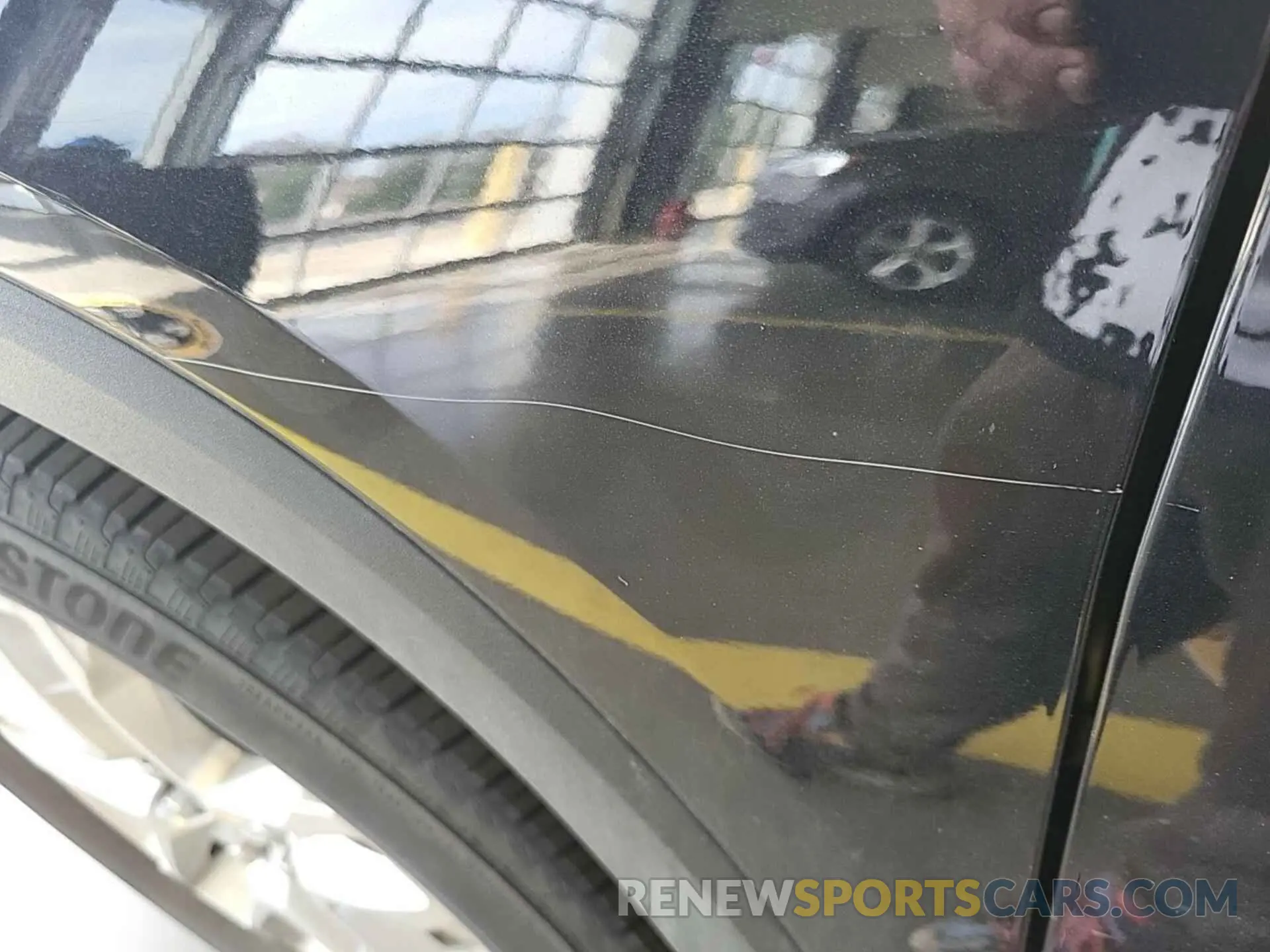 18 Photograph of a damaged car 1GNERMKW6LJ295583 CHEVROLET TRAVERSE 2020