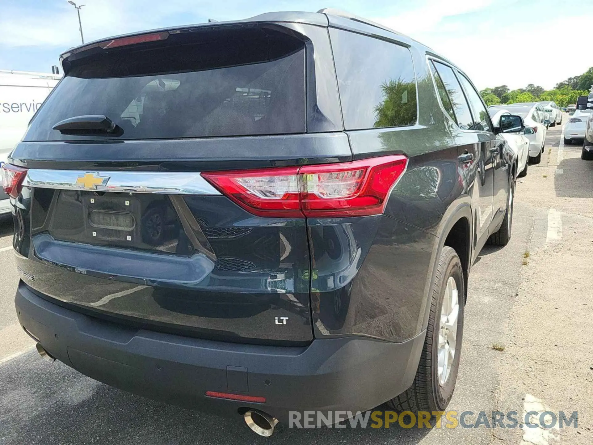 12 Photograph of a damaged car 1GNERMKW8LJ297402 CHEVROLET TRAVERSE 2020