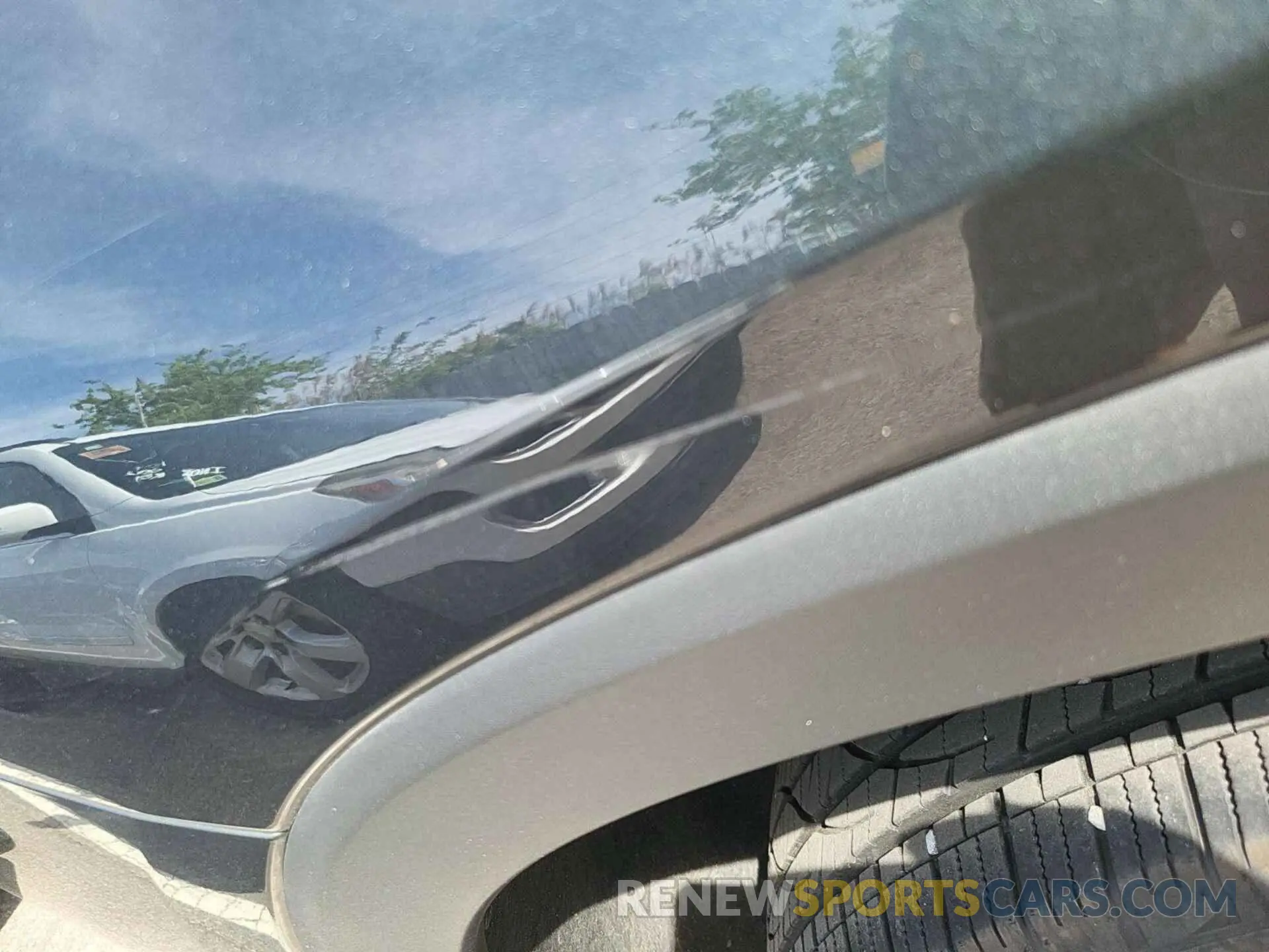 13 Photograph of a damaged car 1GNERMKW8LJ297402 CHEVROLET TRAVERSE 2020
