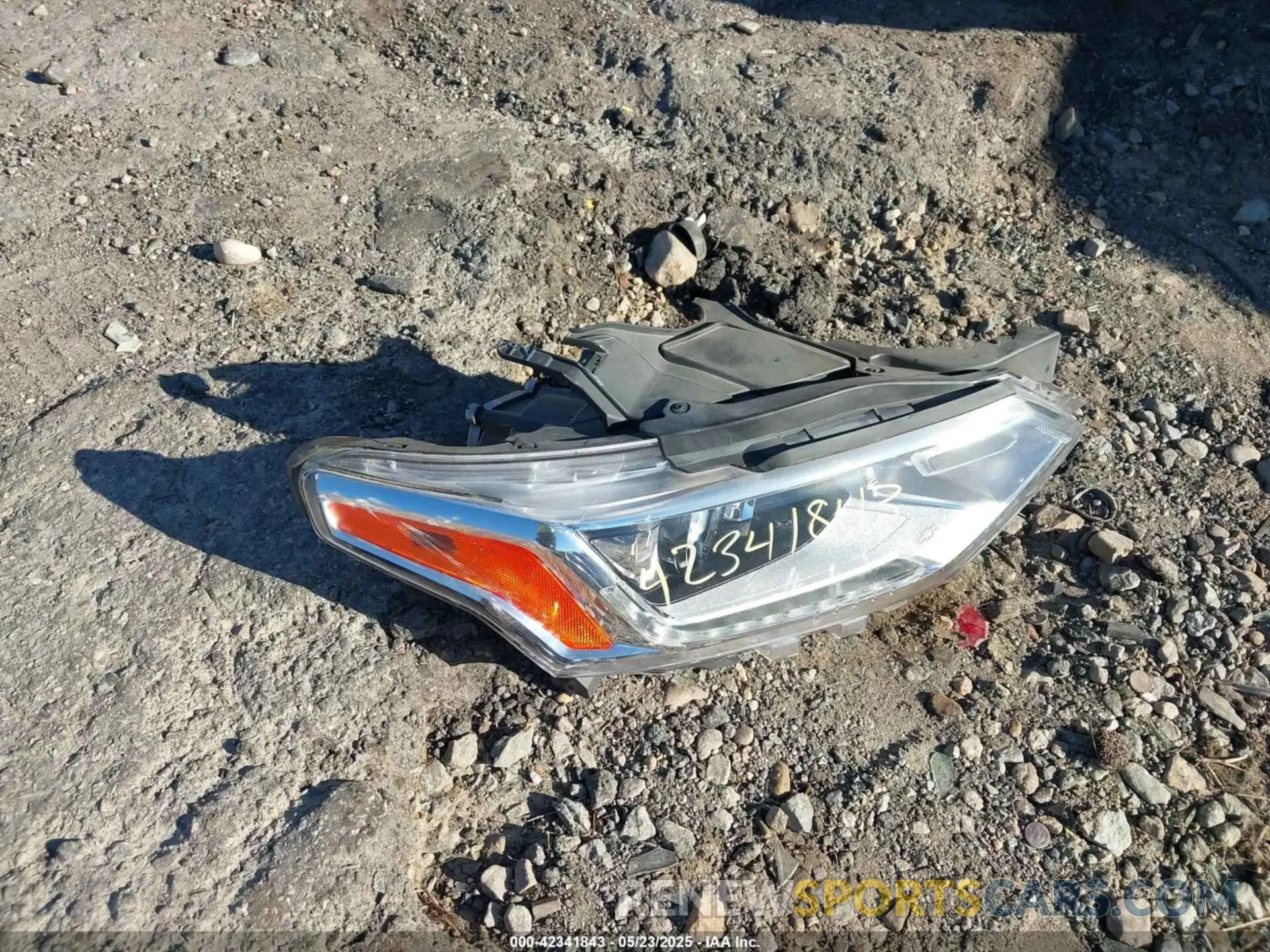 12 Photograph of a damaged car 1GNEVFKW0LJ191534 CHEVROLET TRAVERSE 2020