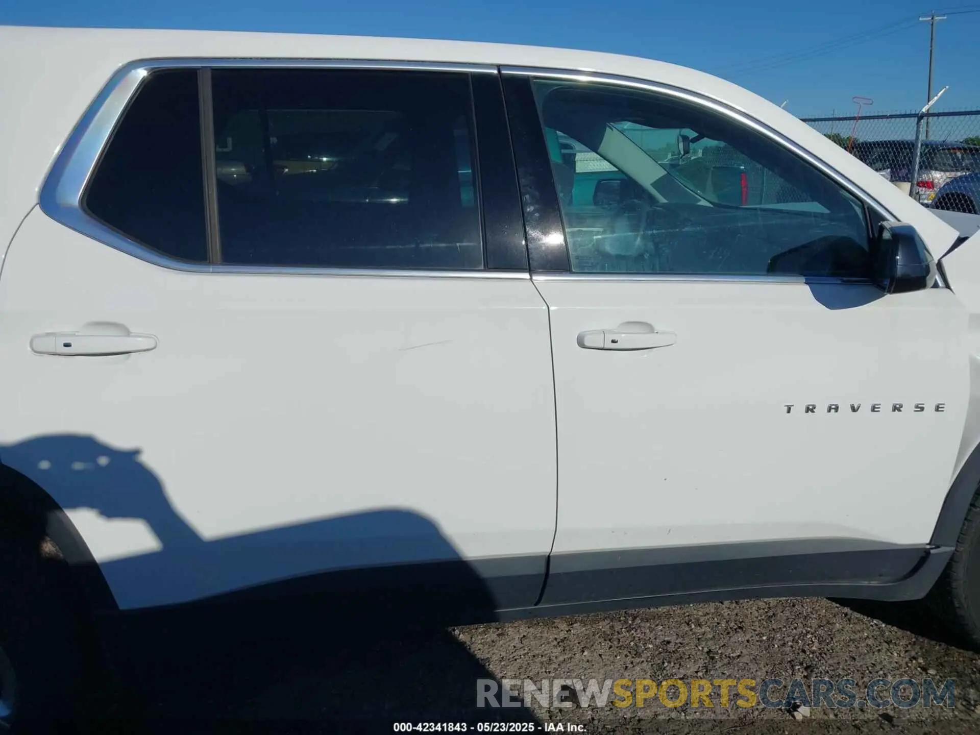 14 Photograph of a damaged car 1GNEVFKW0LJ191534 CHEVROLET TRAVERSE 2020