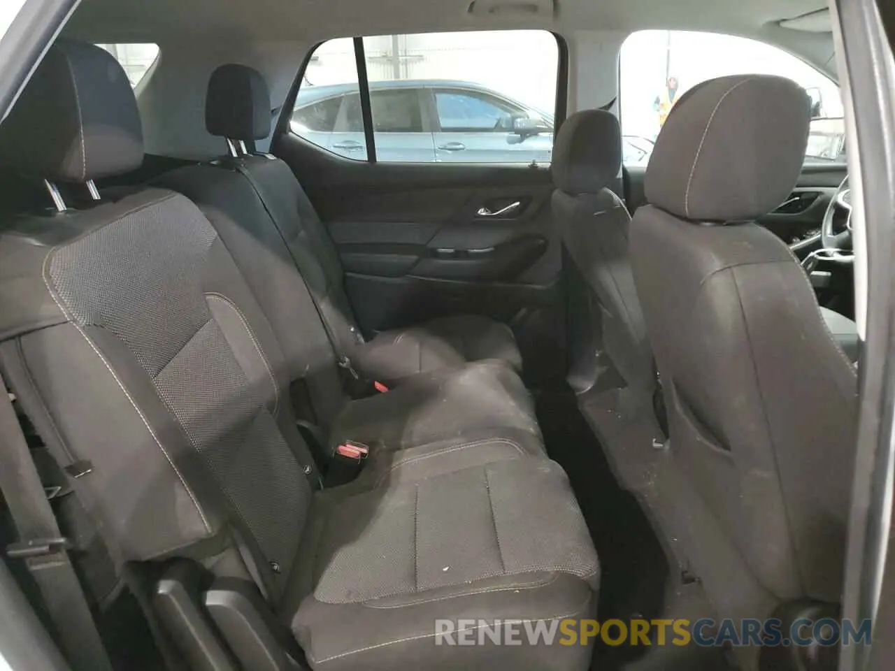 11 Photograph of a damaged car 1GNEVFKW1LJ125185 CHEVROLET TRAVERSE 2020
