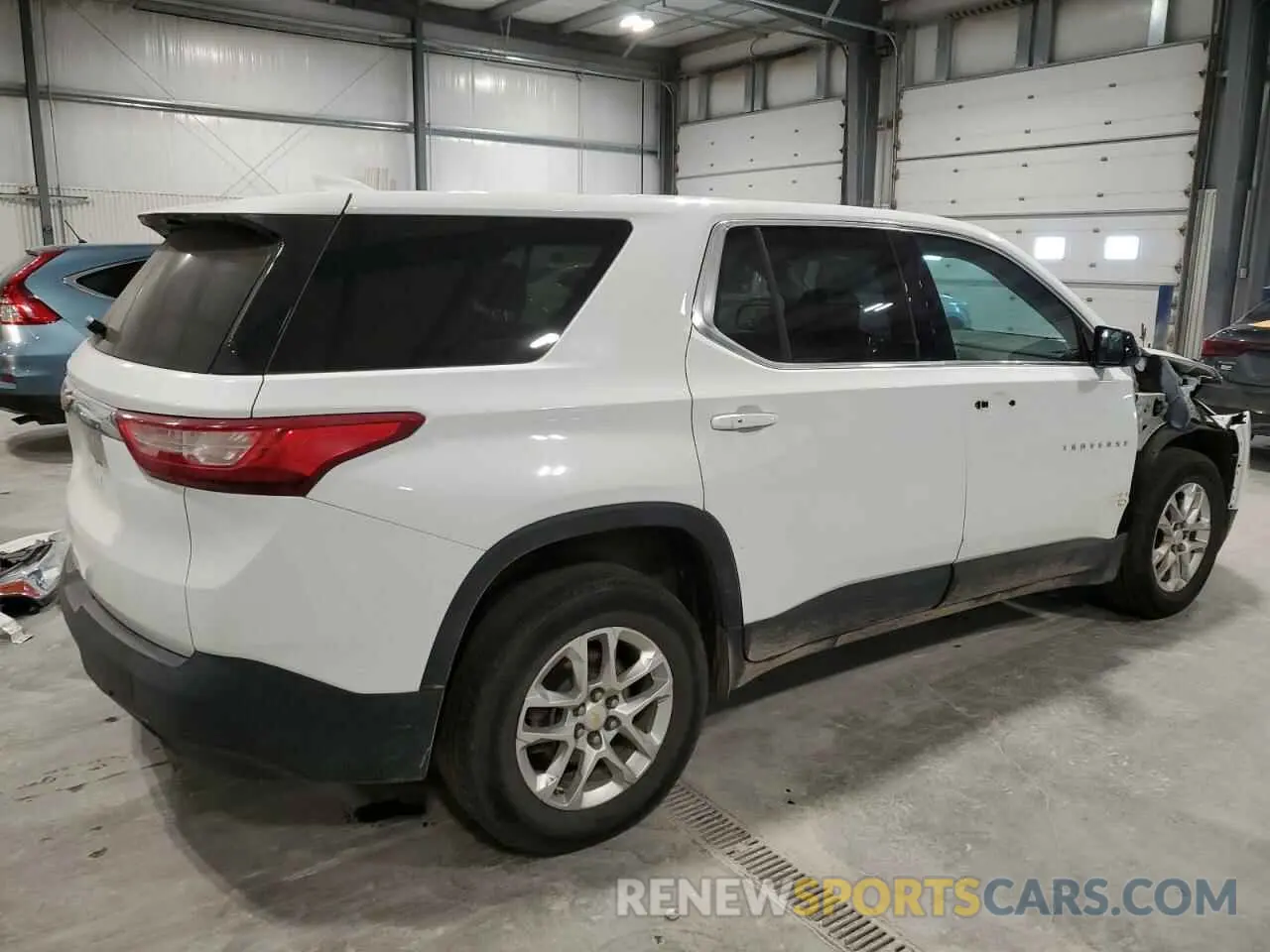 3 Photograph of a damaged car 1GNEVFKW1LJ125185 CHEVROLET TRAVERSE 2020