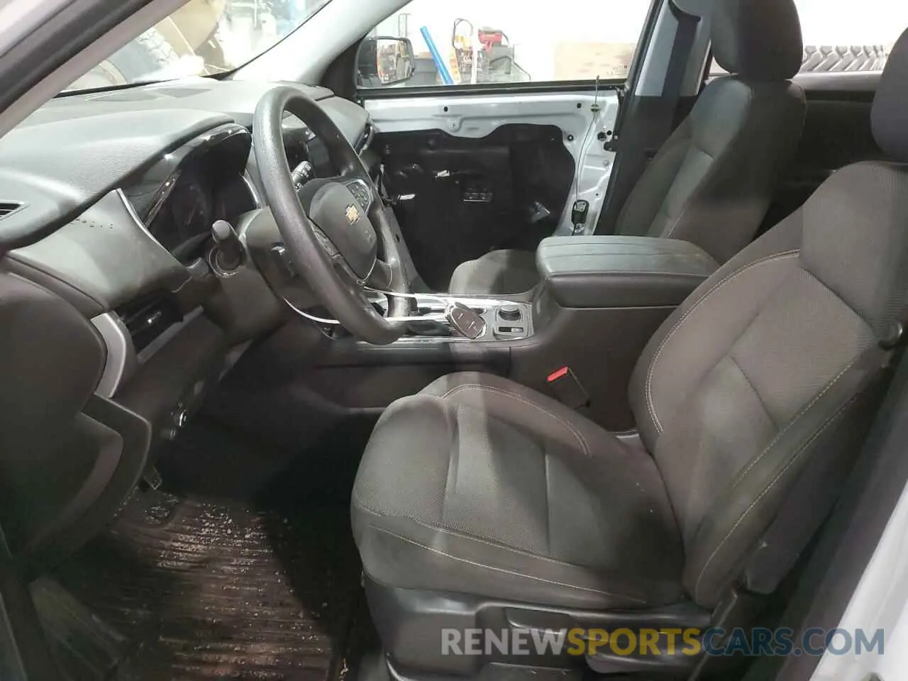 7 Photograph of a damaged car 1GNEVFKW1LJ125185 CHEVROLET TRAVERSE 2020
