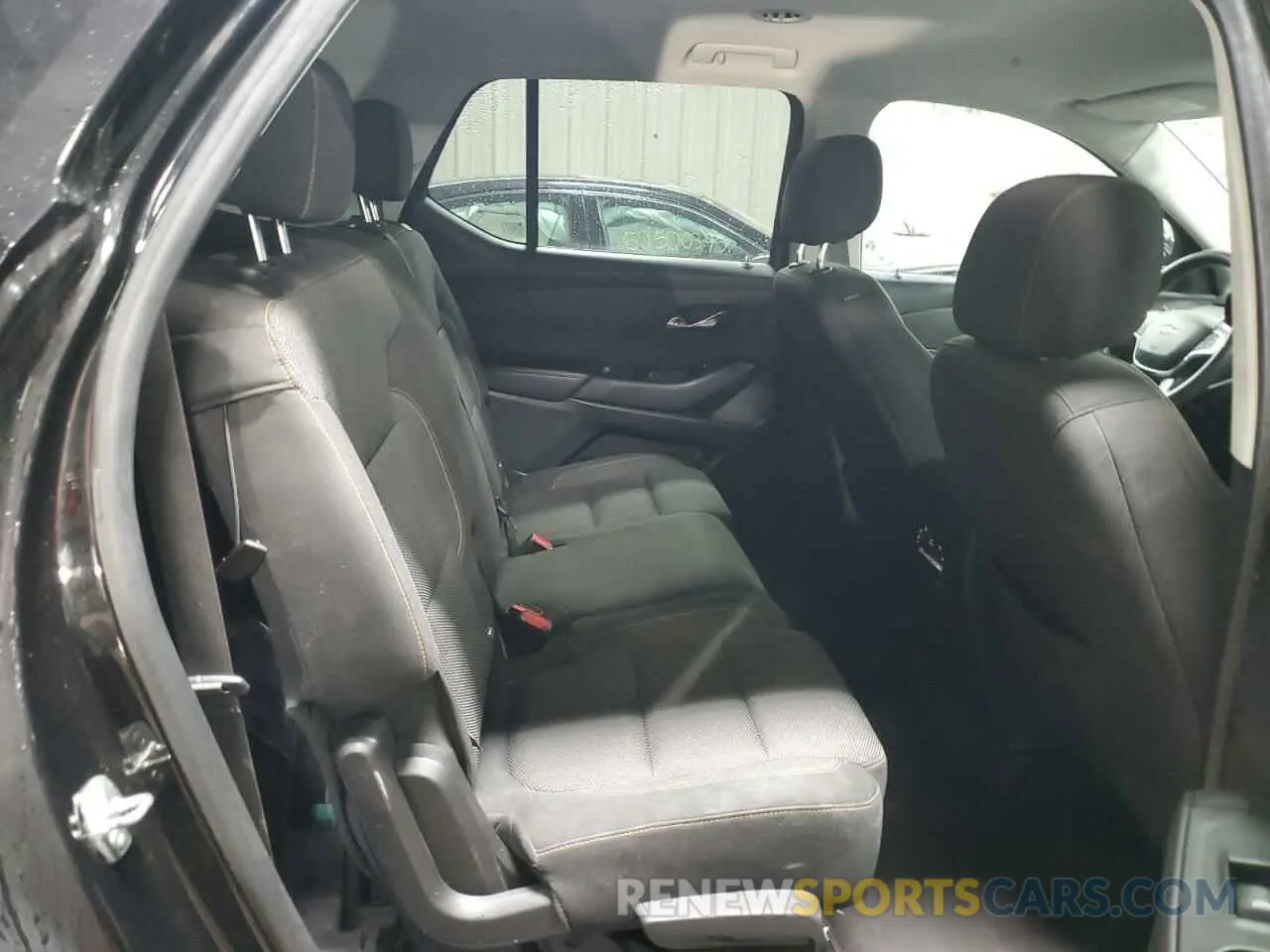 10 Photograph of a damaged car 1GNEVFKW1LJ206462 CHEVROLET TRAVERSE 2020