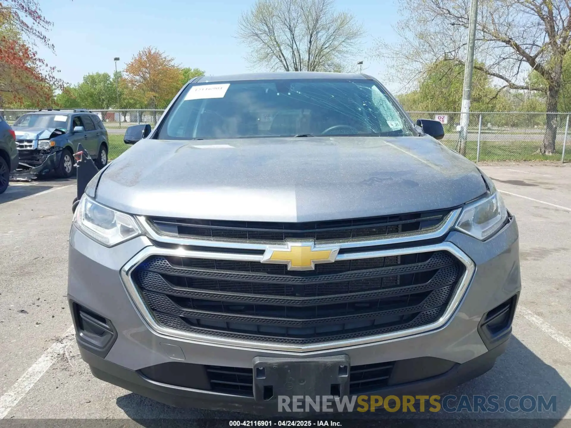 12 Photograph of a damaged car 1GNEVFKW1LJ251126 CHEVROLET TRAVERSE 2020