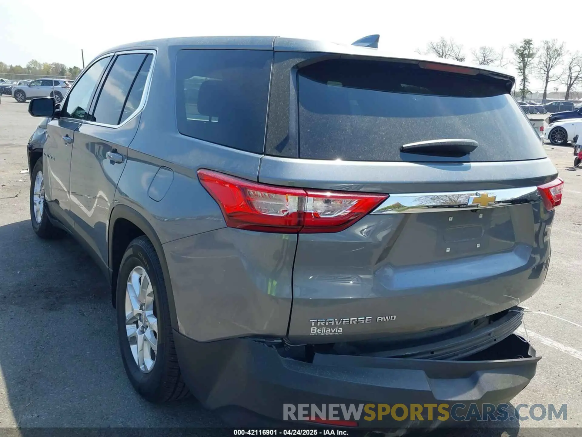 3 Photograph of a damaged car 1GNEVFKW1LJ251126 CHEVROLET TRAVERSE 2020